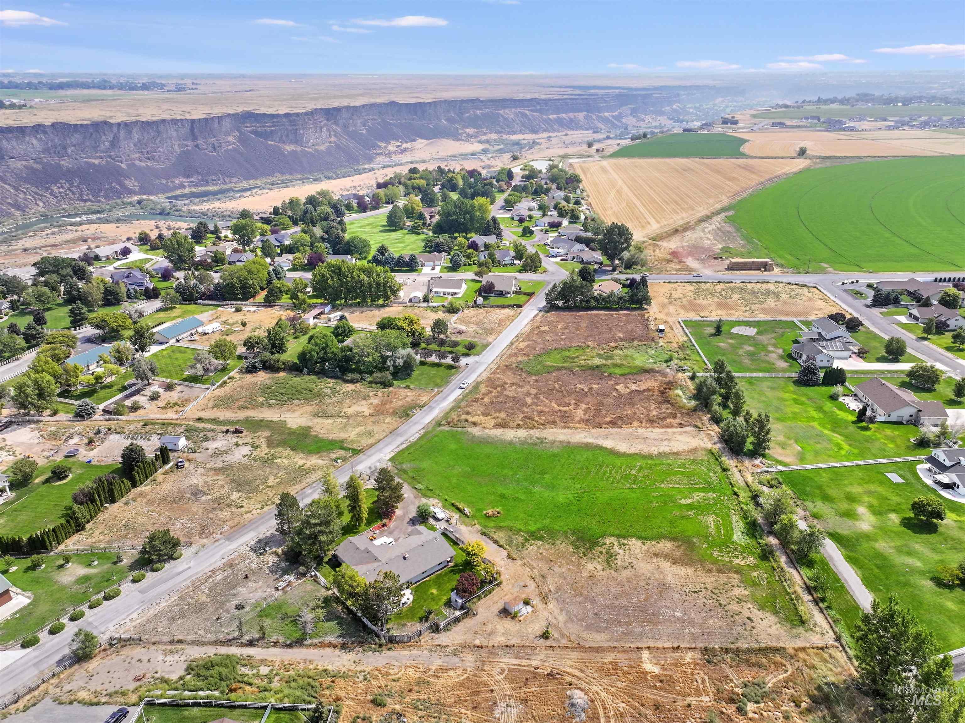 453 Mahard Dr, Twin Falls, Idaho 83301, 3 Bedrooms, 2 Bathrooms, Residential For Sale, Price $774,990,MLS 98959903