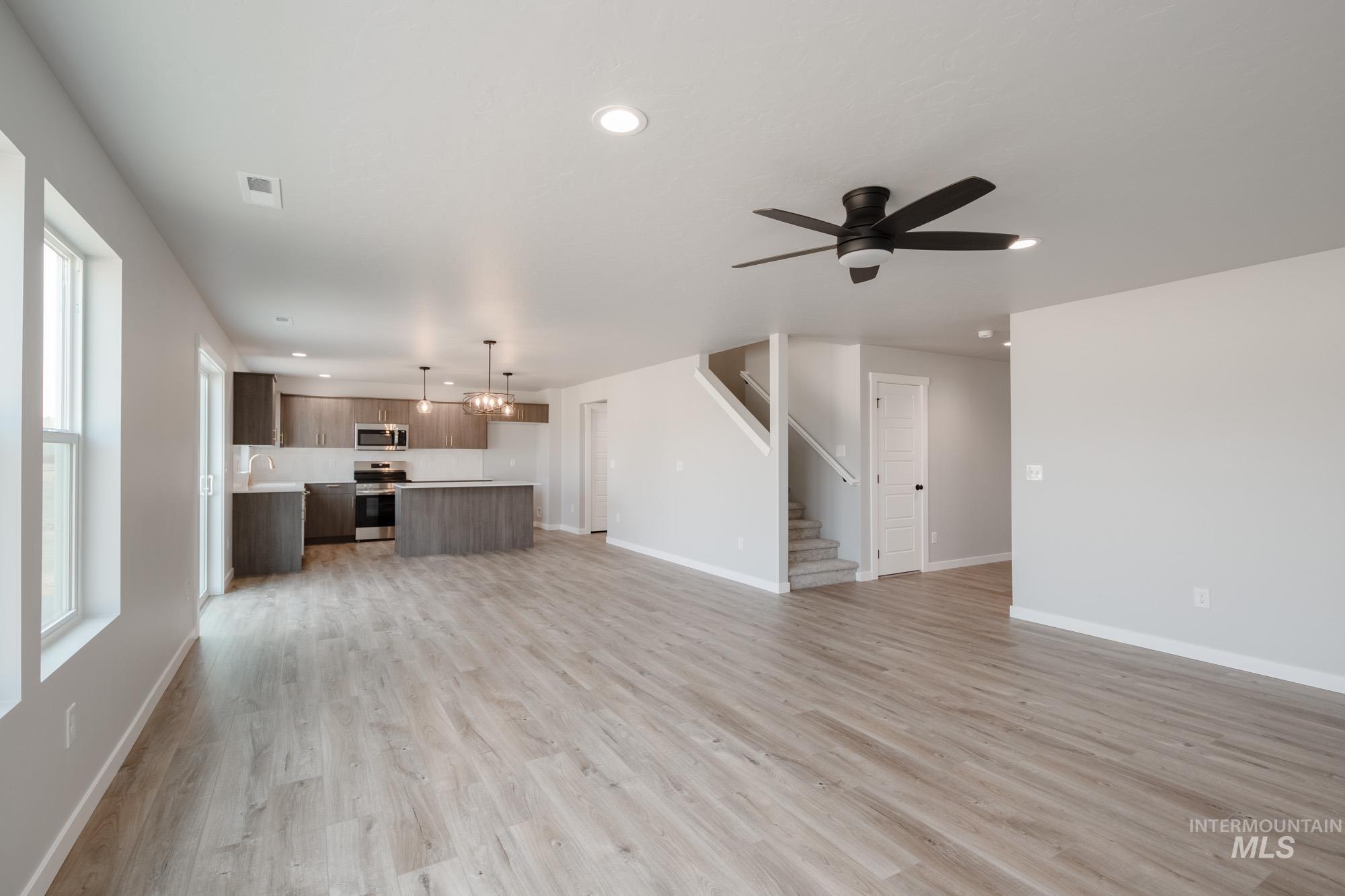 3304 W Morere Dr, Meridian, Idaho 83642, 5 Bedrooms, 3 Bathrooms, Residential For Sale, Price $519,990,MLS 98959906