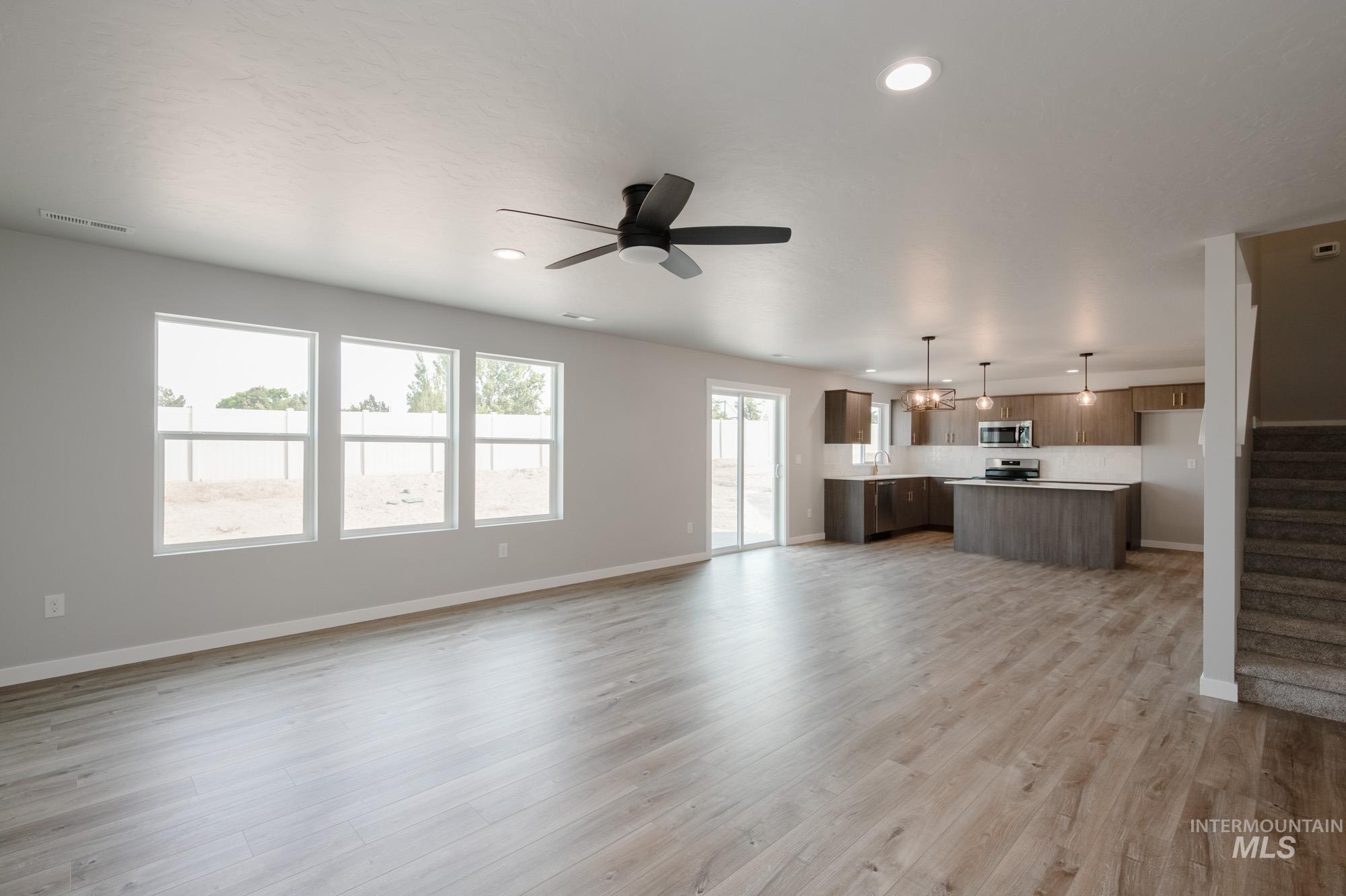 3304 W Morere Dr, Meridian, Idaho 83642, 5 Bedrooms, 3 Bathrooms, Residential For Sale, Price $519,990,MLS 98959906