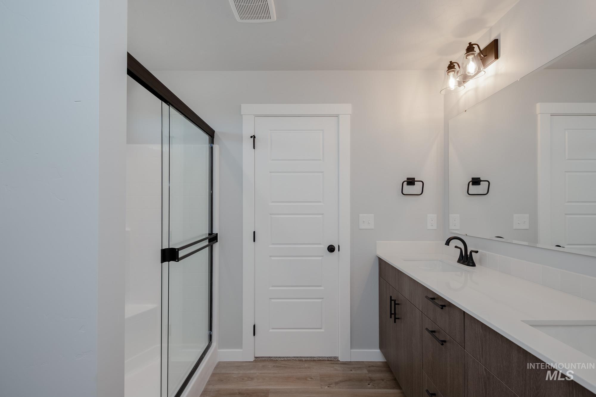 3304 W Morere Dr, Meridian, Idaho 83642, 5 Bedrooms, 3 Bathrooms, Residential For Sale, Price $519,990,MLS 98959906