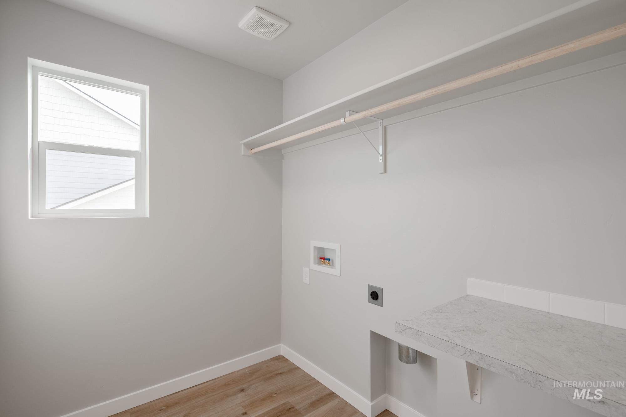 3304 W Morere Dr, Meridian, Idaho 83642, 5 Bedrooms, 3 Bathrooms, Residential For Sale, Price $519,990,MLS 98959906