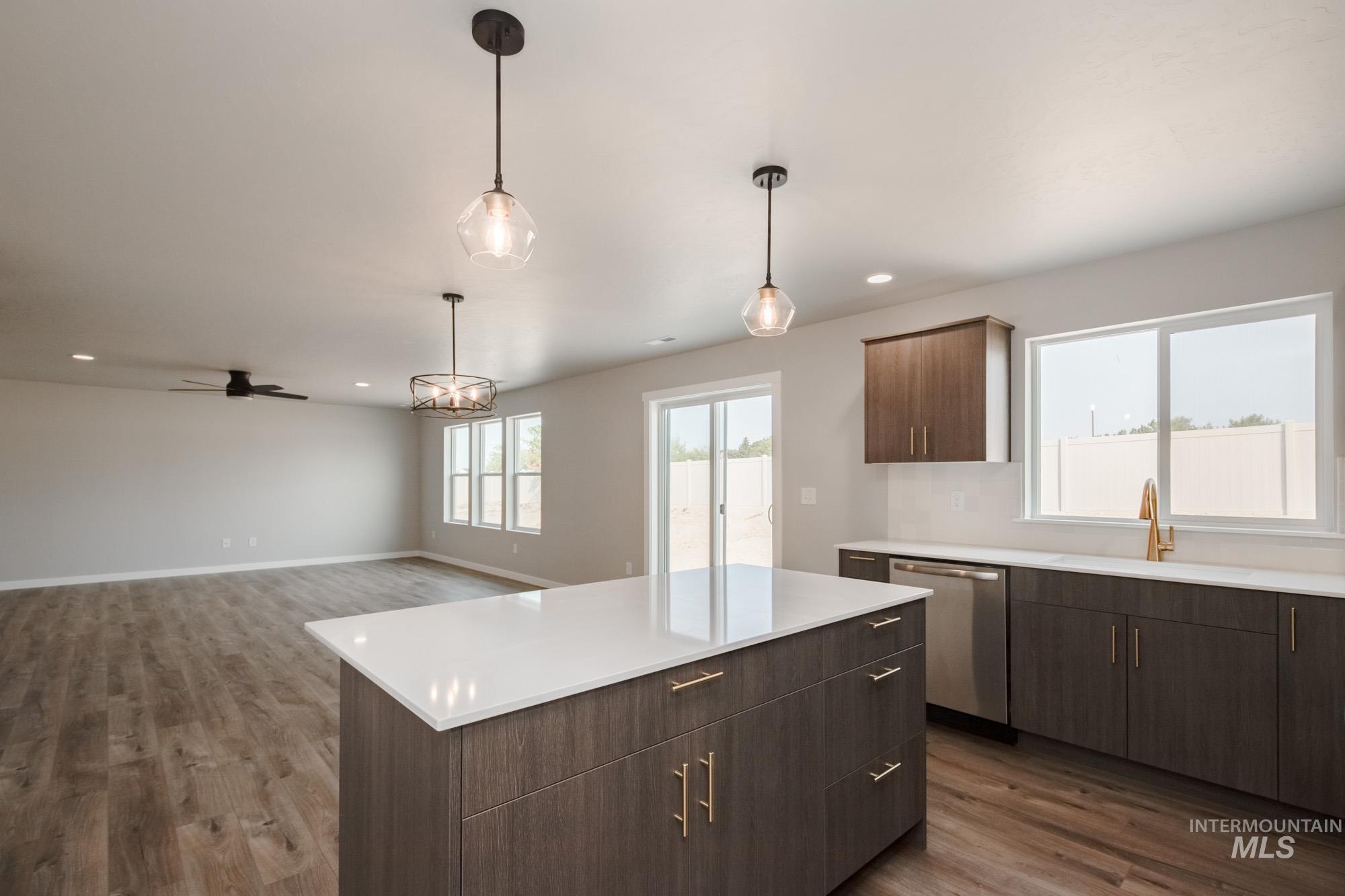 3304 W Morere Dr, Meridian, Idaho 83642, 5 Bedrooms, 3 Bathrooms, Residential For Sale, Price $519,990,MLS 98959906