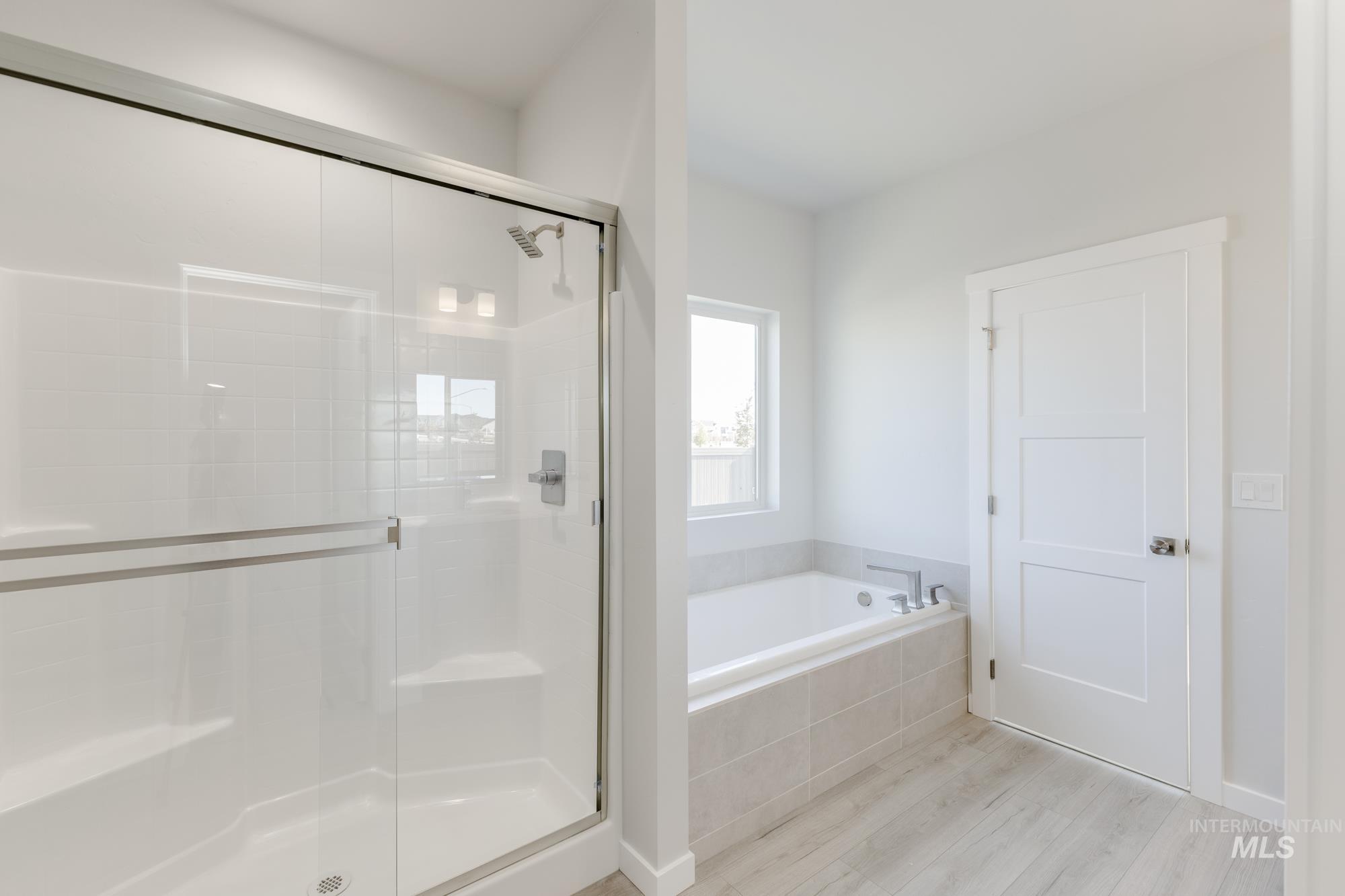 7175 W Blackberry Dr, Boise, Idaho 83709, 4 Bedrooms, 2 Bathrooms, Residential For Sale, Price $609,990,MLS 98959909