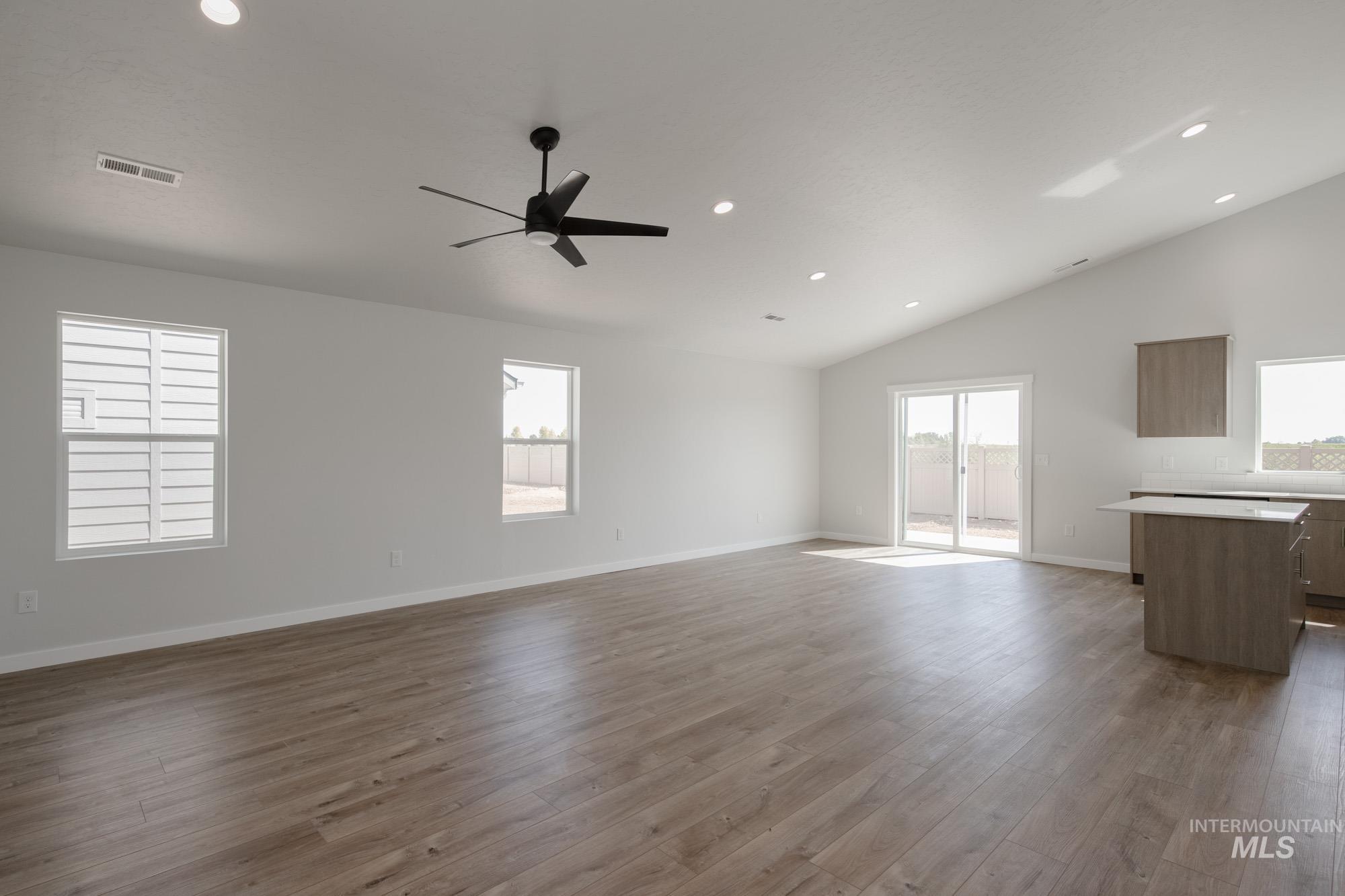 2839 E Valley Wind St, Kuna, Idaho 83634, 4 Bedrooms, 2 Bathrooms, Residential For Sale, Price $422,990,MLS 98959910