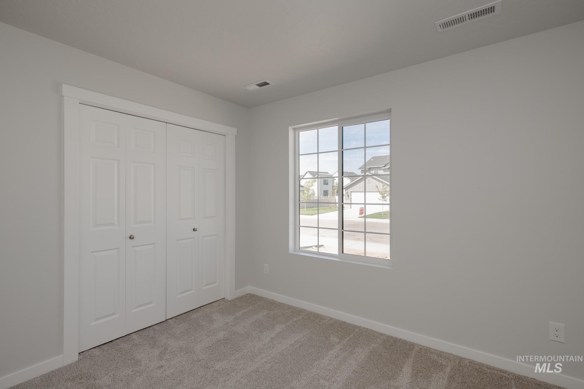 2839 E Valley Wind St, Kuna, Idaho 83634, 4 Bedrooms, 2 Bathrooms, Residential For Sale, Price $422,990,MLS 98959910