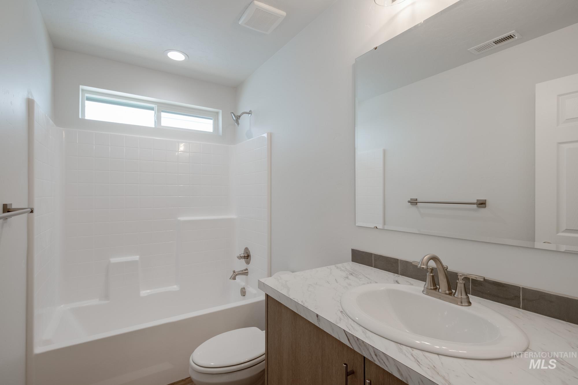 2839 E Valley Wind St, Kuna, Idaho 83634, 4 Bedrooms, 2 Bathrooms, Residential For Sale, Price $422,990,MLS 98959910