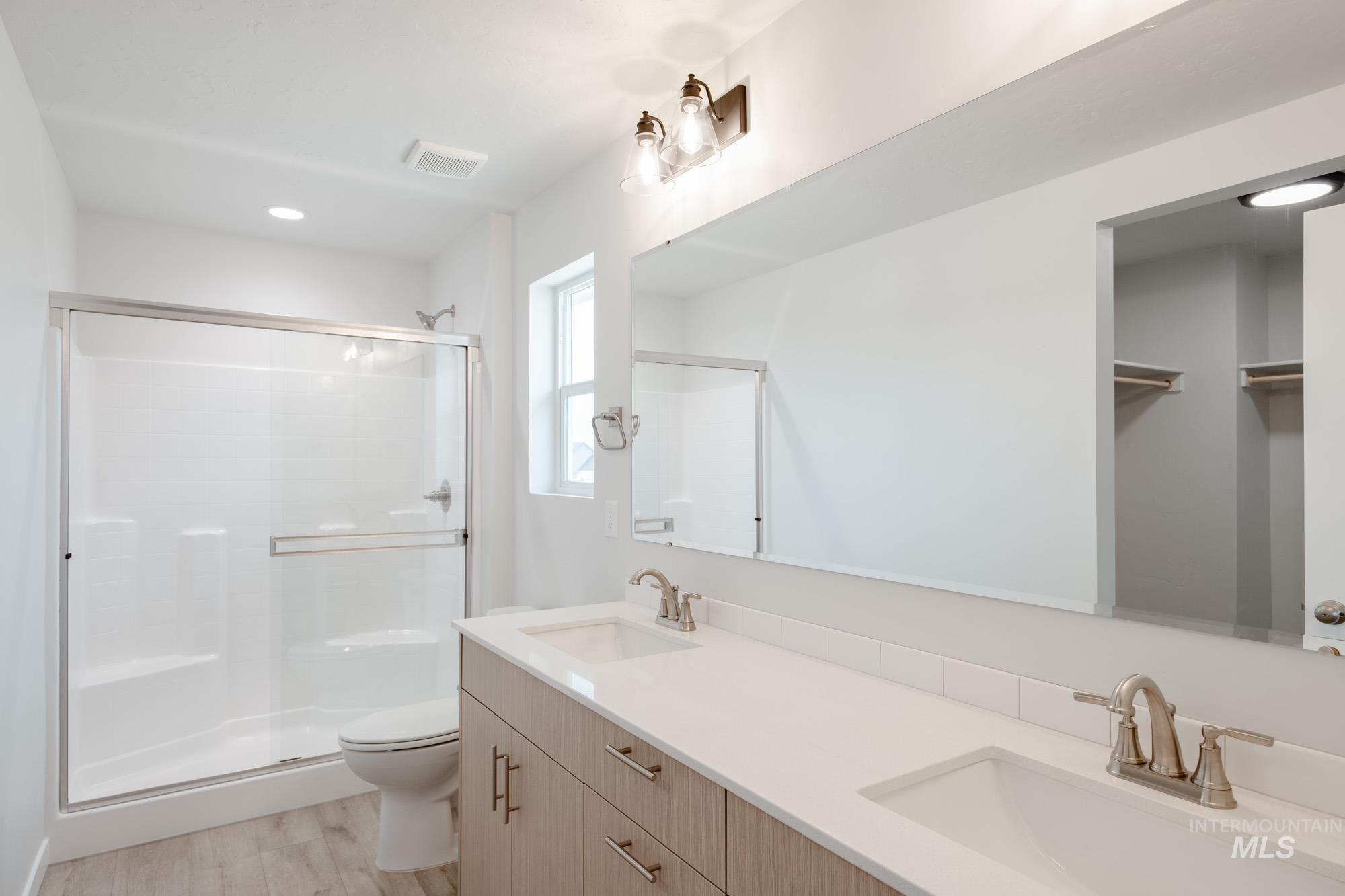 16727 Carlin Ave, Caldwell, Idaho 83607, 4 Bedrooms, 2.5 Bathrooms, Residential For Sale, Price $404,990,MLS 98959917