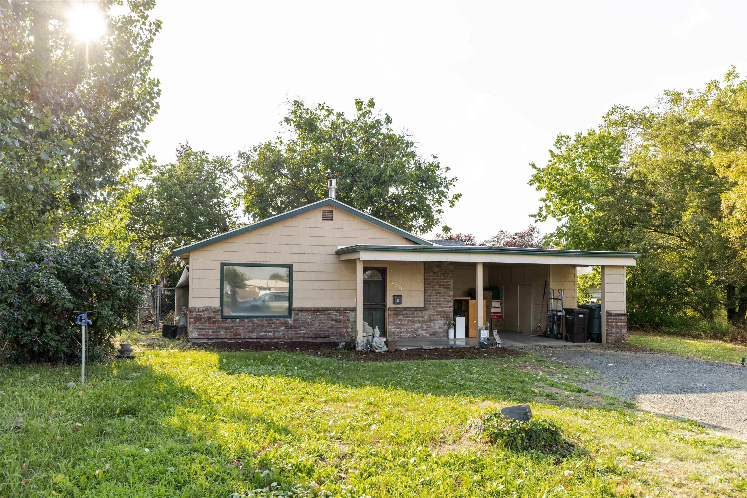 1310 6th St, Clarkston, Washington 99403, 2 Bedrooms, 1 Bathroom, Residential For Sale, Price $249,000,MLS 98959919