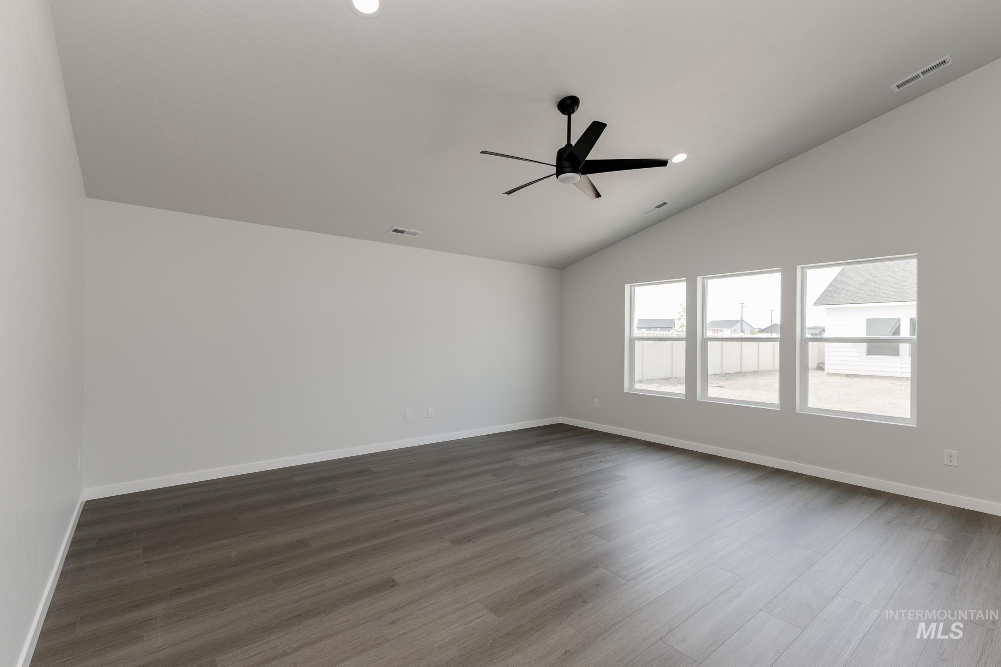 16695 Sentinel Ave, Caldwell, Idaho 83607, 4 Bedrooms, 2 Bathrooms, Residential For Sale, Price $412,990,MLS 98959920