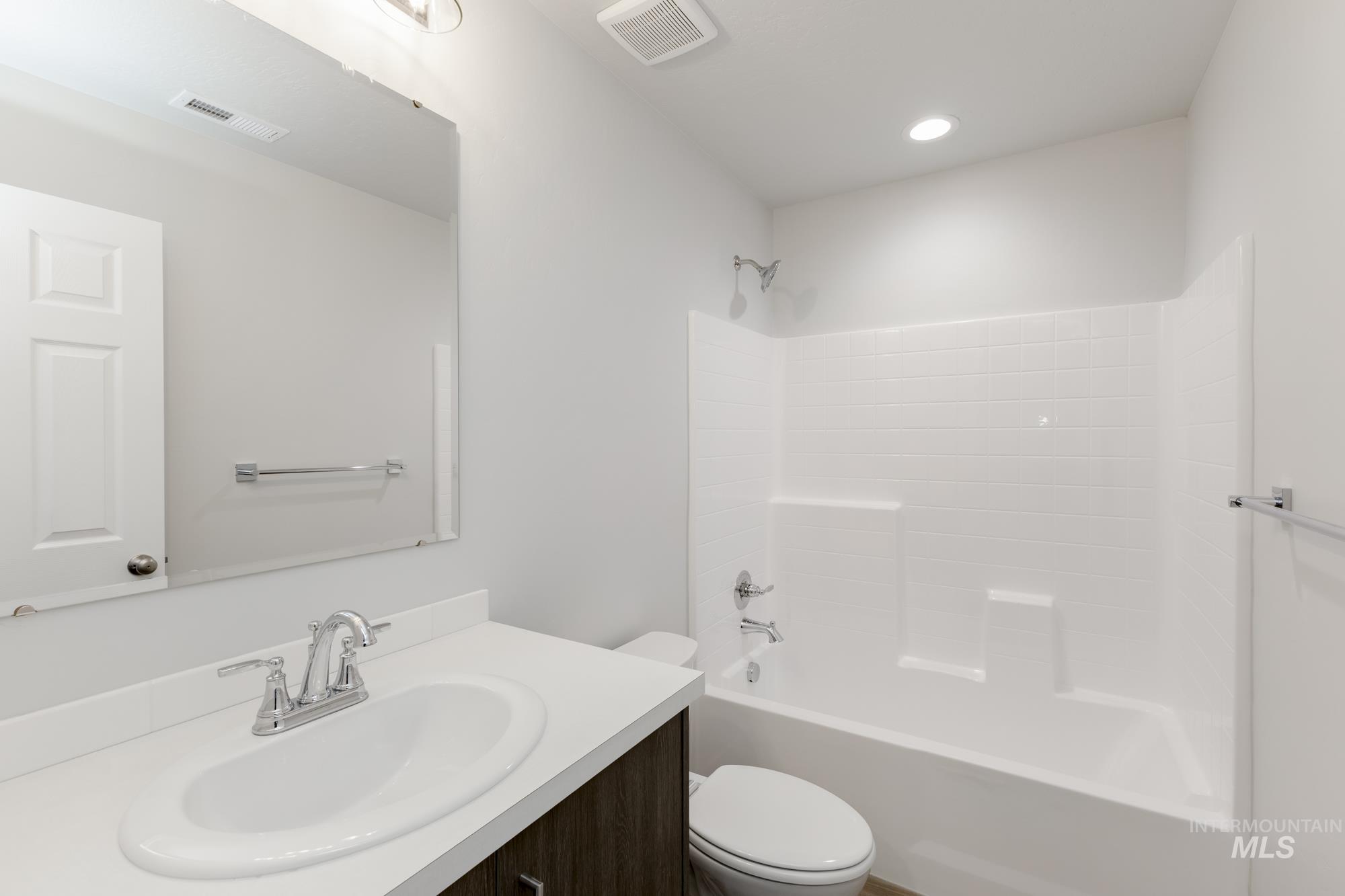 16354 Backfill Ave, Caldwell, Idaho 83607, 5 Bedrooms, 3 Bathrooms, Residential For Sale, Price $448,990,MLS 98959921