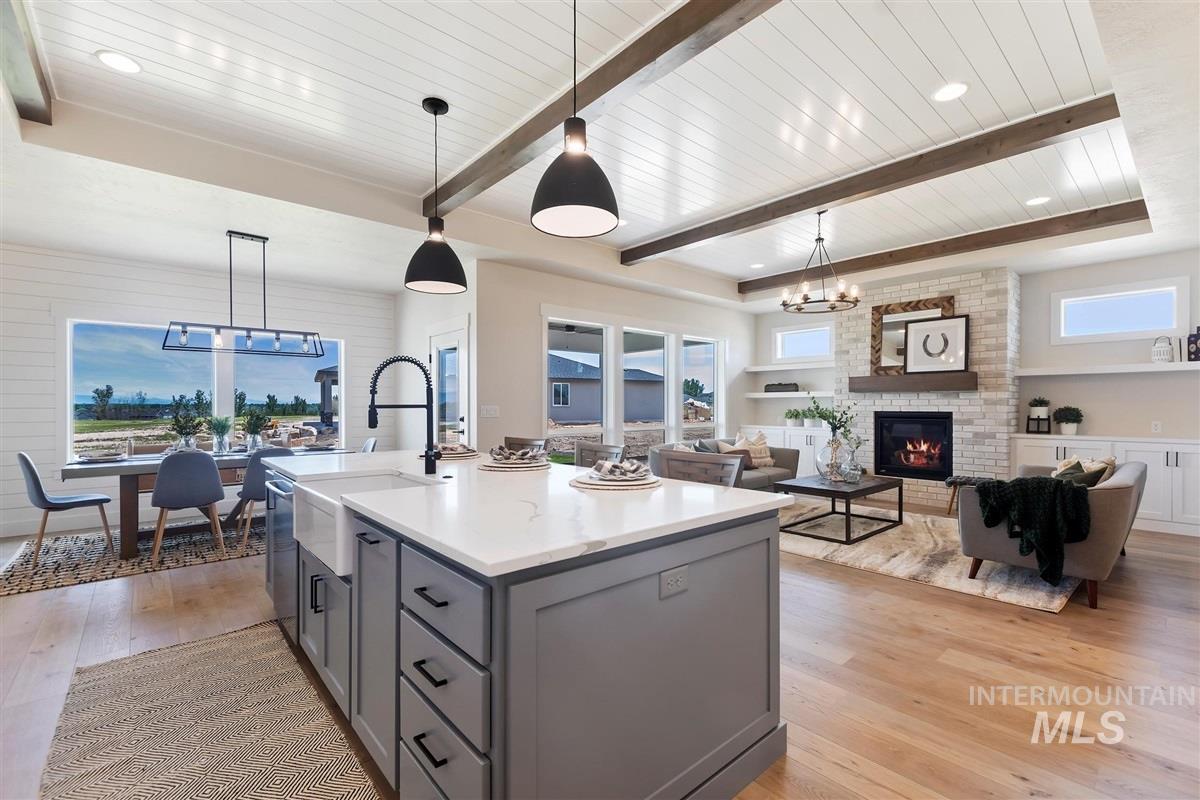 7132 E Chicken Hawk Loop, Nampa, Idaho 83686, 4 Bedrooms, 2 Bathrooms, Residential For Sale, Price $814,900,MLS 98959924