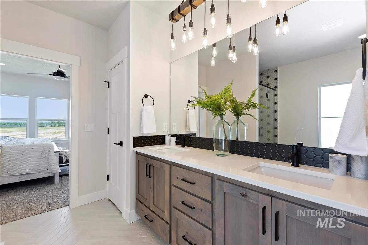 7132 E Chicken Hawk Loop, Nampa, Idaho 83686, 4 Bedrooms, 2 Bathrooms, Residential For Sale, Price $814,900,MLS 98959924