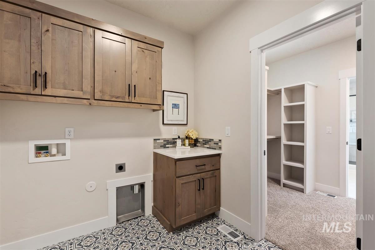 7132 E Chicken Hawk Loop, Nampa, Idaho 83686, 4 Bedrooms, 2 Bathrooms, Residential For Sale, Price $814,900,MLS 98959924