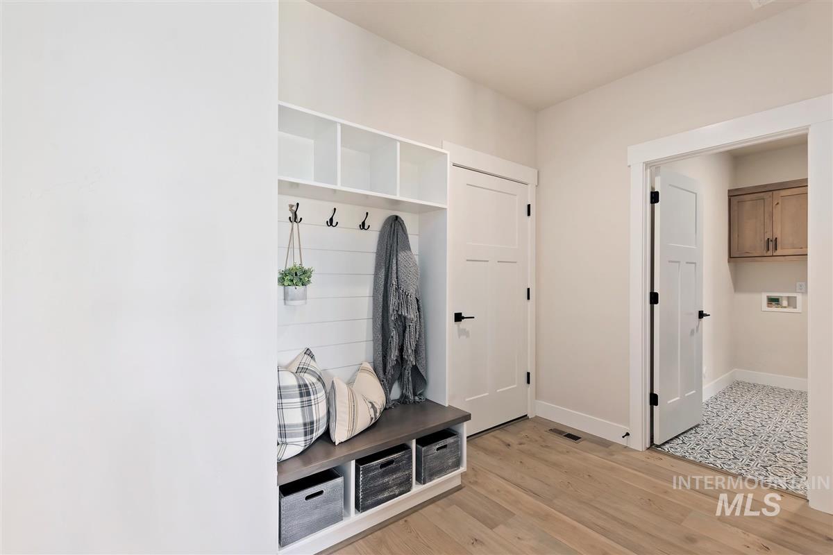 7132 E Chicken Hawk Loop, Nampa, Idaho 83686, 4 Bedrooms, 2 Bathrooms, Residential For Sale, Price $814,900,MLS 98959924