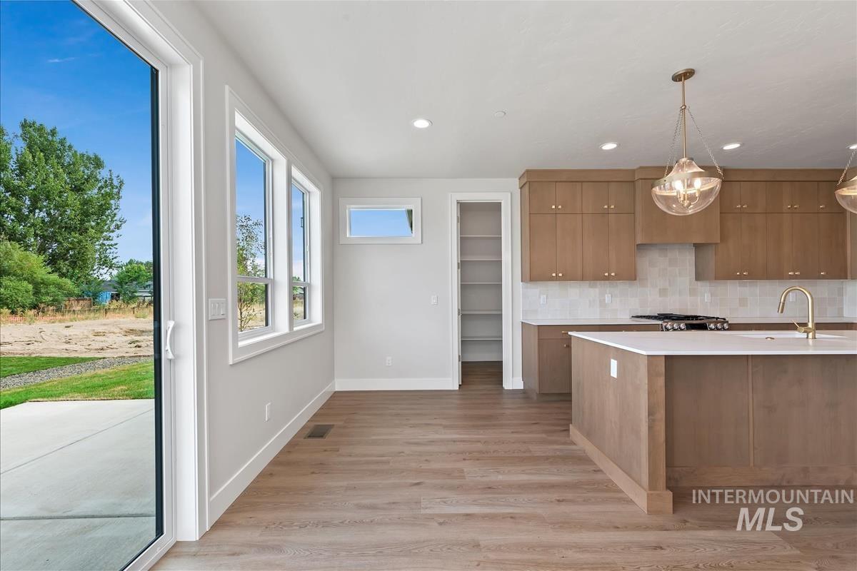 400 Hidden Mill Ct, Middleton, Idaho 83644, 4 Bedrooms, 2.5 Bathrooms, Residential For Sale, Price $624,900,MLS 98959939