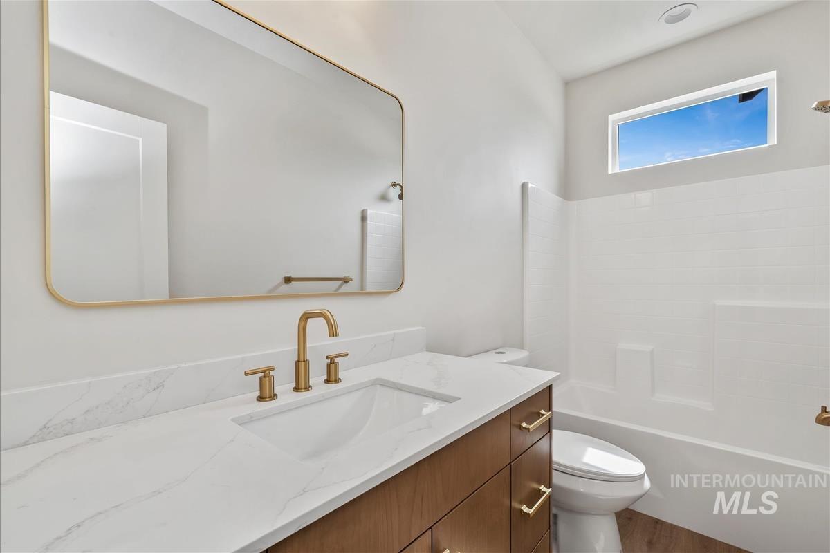 400 Hidden Mill Ct, Middleton, Idaho 83644, 4 Bedrooms, 2.5 Bathrooms, Residential For Sale, Price $624,900,MLS 98959939