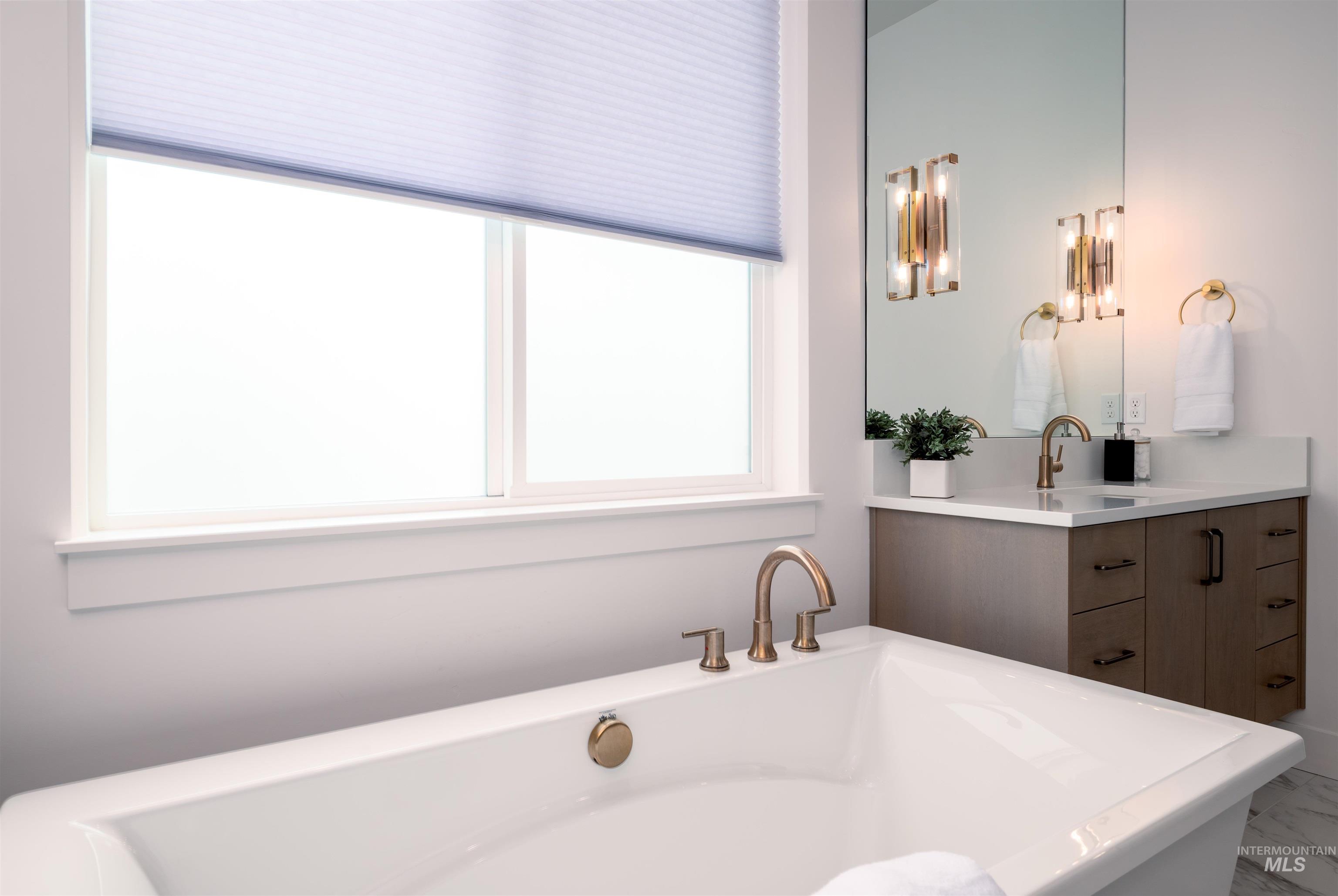 3024 E Parulo Drive, Meridian, Idaho 83642, 3 Bedrooms, 2.5 Bathrooms, Residential For Sale, Price $1,248,000,MLS 98959946