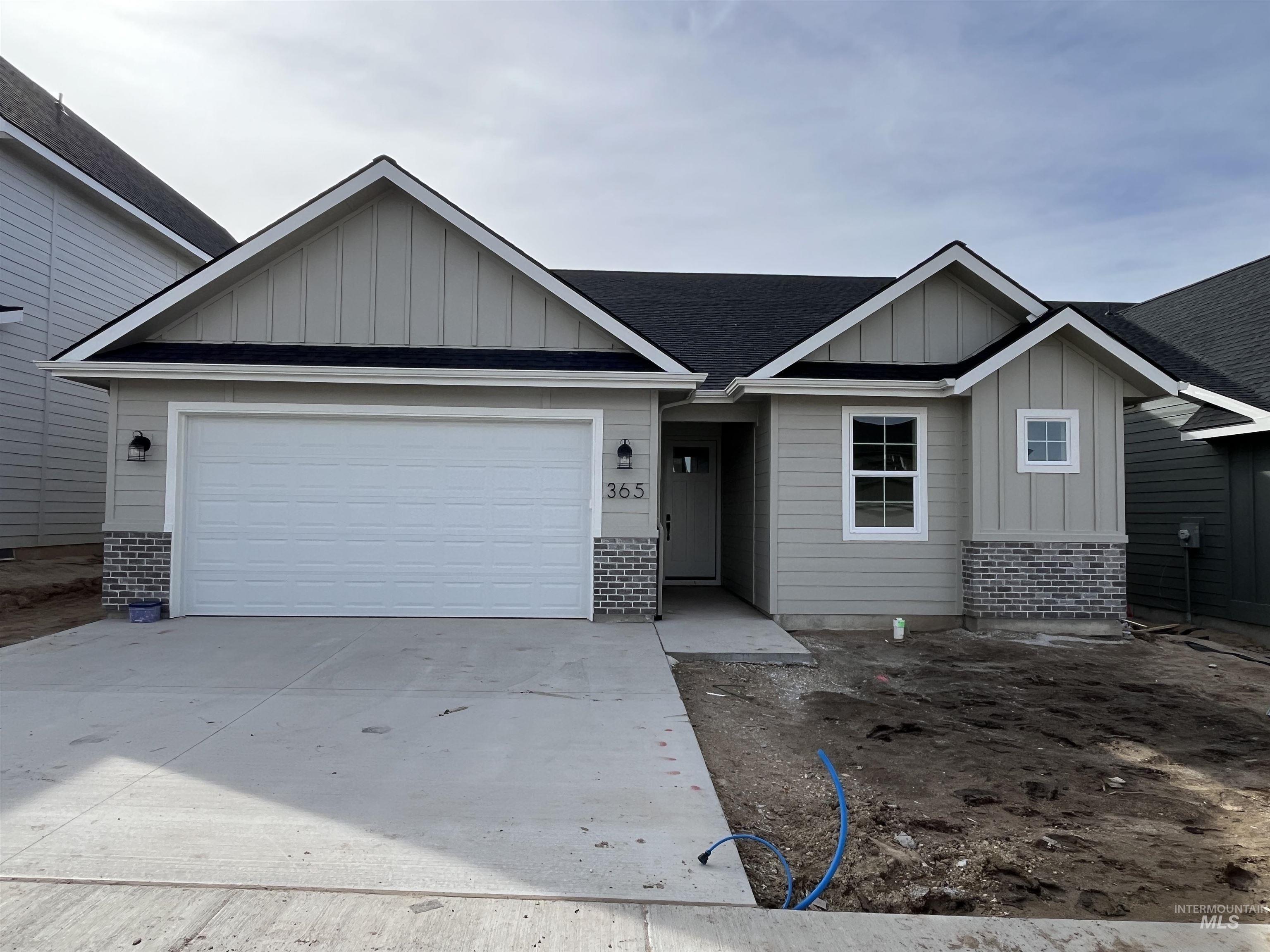 365 S Bumper Way, Boise, Idaho 83716, 3 Bedrooms, 2 Bathrooms, Residential For Sale, Price $499,900, 98959968