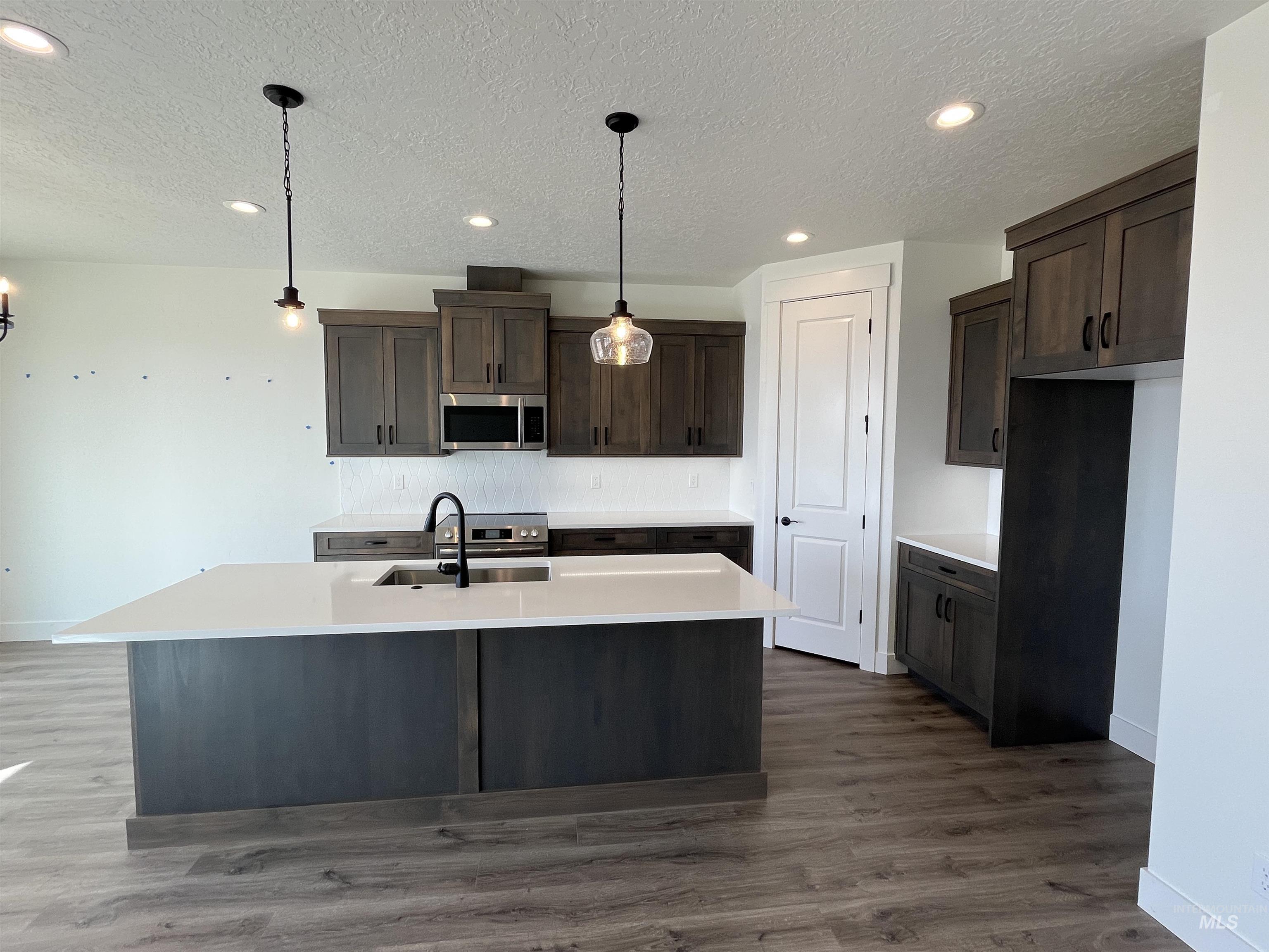 365 S Bumper Way, Boise, Idaho 83716, 3 Bedrooms, 2 Bathrooms, Residential For Sale, Price $499,900, 98959968