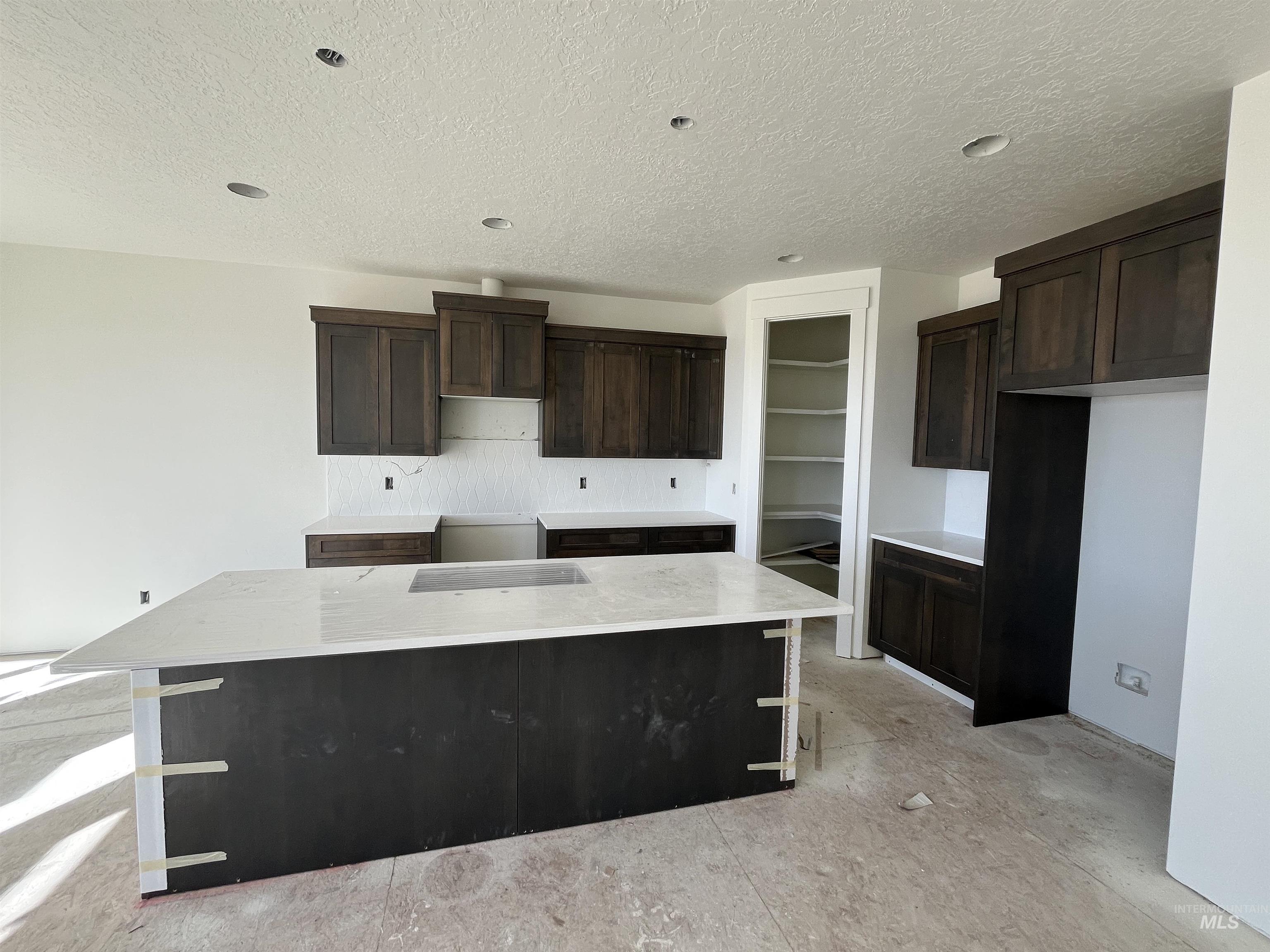 365 S Bumper Way, Boise, Idaho 83716, 3 Bedrooms, 2 Bathrooms, Residential For Sale, Price $499,900,MLS 98959968