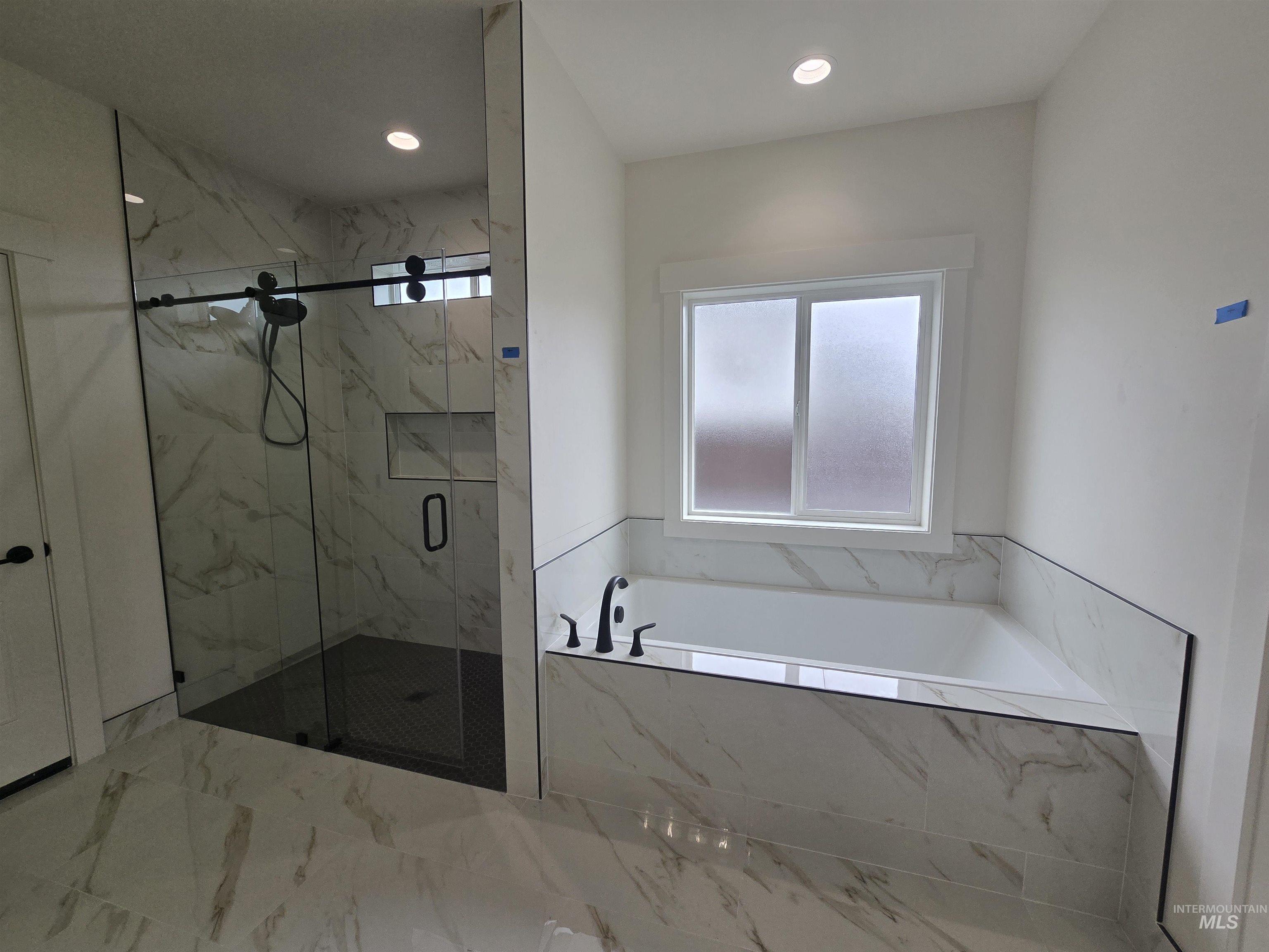 1557 Tule Dr., Twin Falls, Idaho 83301, 3 Bedrooms, 2.5 Bathrooms, Residential For Sale, Price $599,000,MLS 98959994