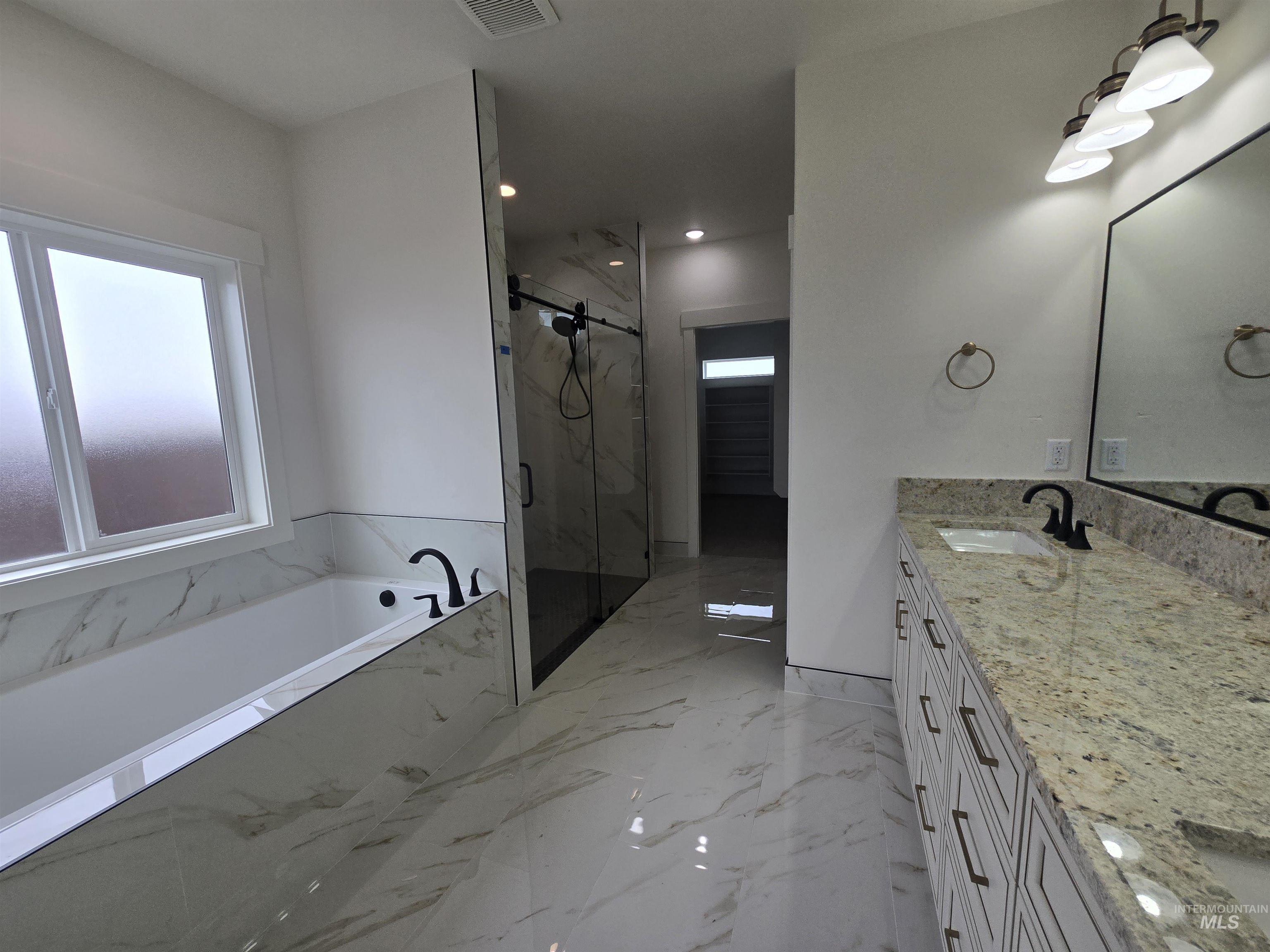 1557 Tule Dr., Twin Falls, Idaho 83301, 3 Bedrooms, 2.5 Bathrooms, Residential For Sale, Price $599,000,MLS 98959994