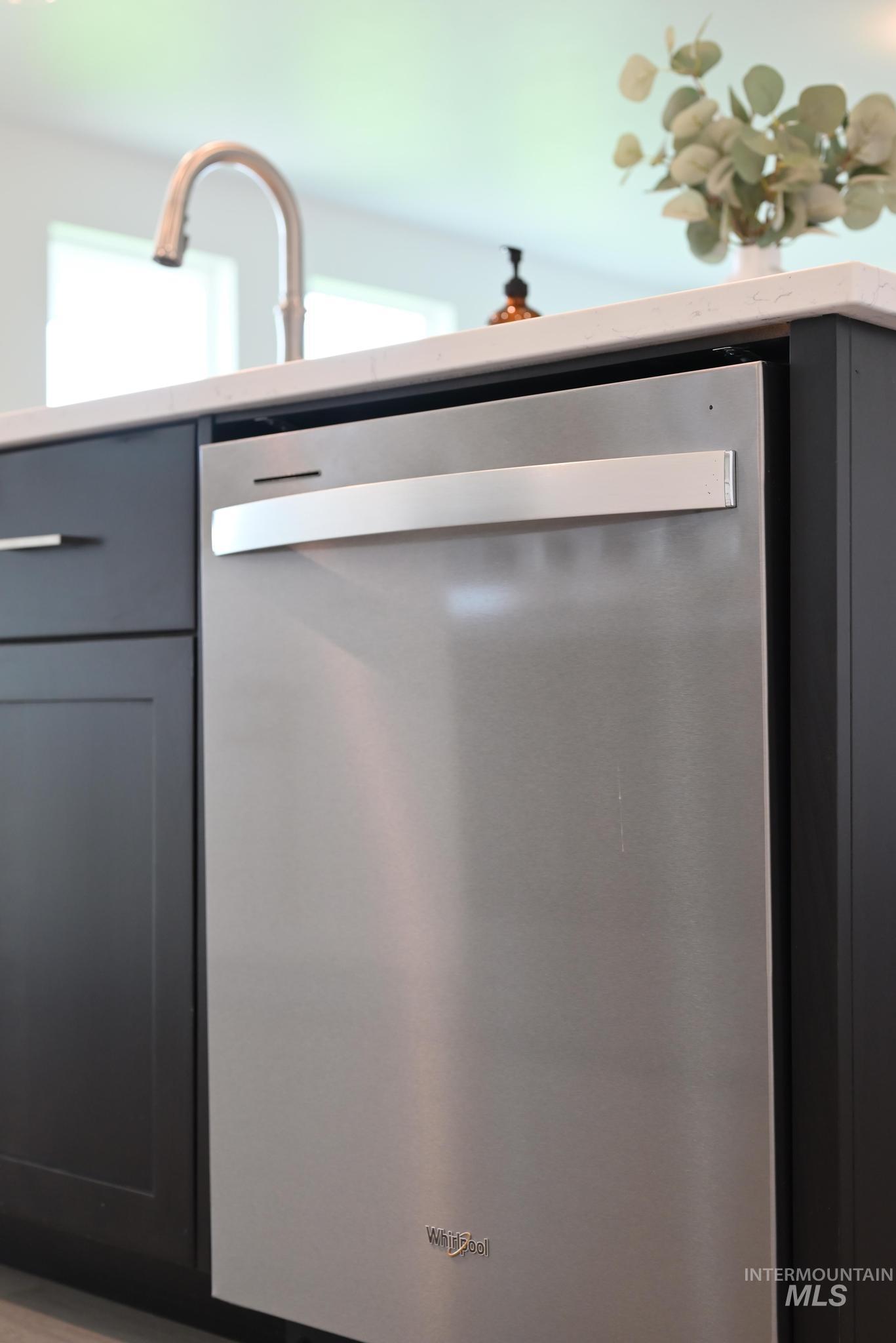 17703 N Peltzer Ave, Nampa, Idaho 83687, 3 Bedrooms, 2.5 Bathrooms, Residential For Sale, Price $569,000,MLS 98959995