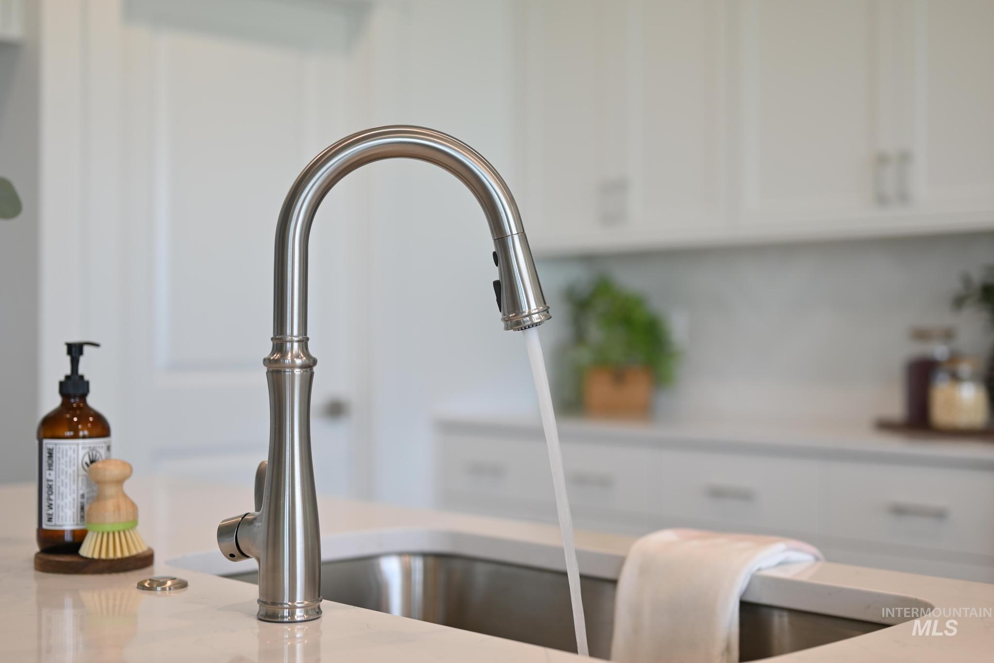 17703 N Peltzer Ave, Nampa, Idaho 83687, 3 Bedrooms, 2.5 Bathrooms, Residential For Sale, Price $569,000,MLS 98959995