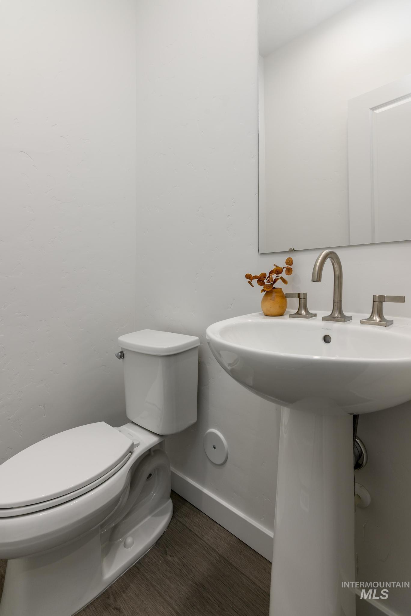 17703 N Peltzer Ave, Nampa, Idaho 83687, 3 Bedrooms, 2.5 Bathrooms, Residential For Sale, Price $569,000,MLS 98959995