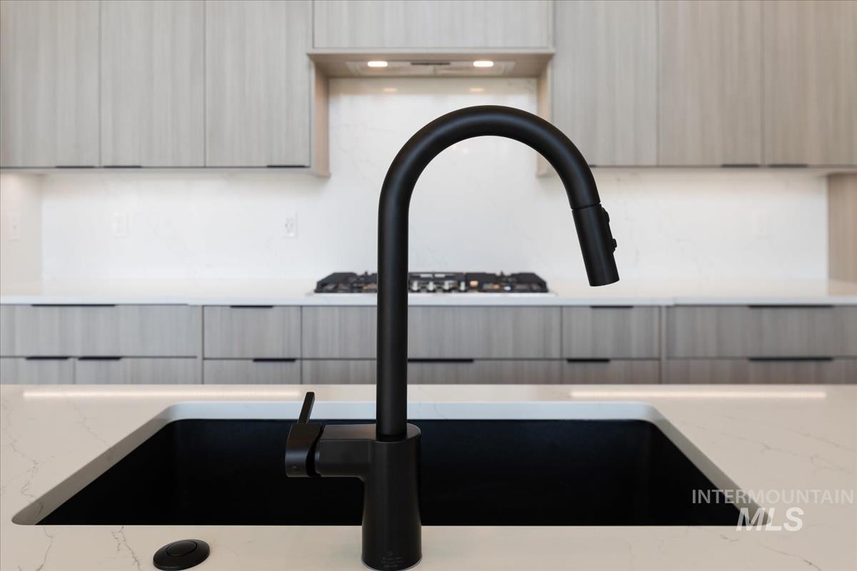 7689 W Lookout View St, Meridian, Idaho 83646, 3 Bedrooms, 2.5 Bathrooms, Residential For Sale, Price $949,900,MLS 98960015