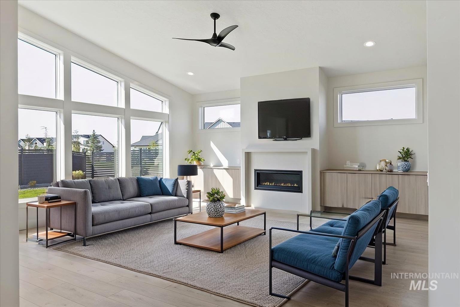 7689 W Lookout View St, Meridian, Idaho 83646, 3 Bedrooms, 2.5 Bathrooms, Residential For Sale, Price $949,900,MLS 98960015