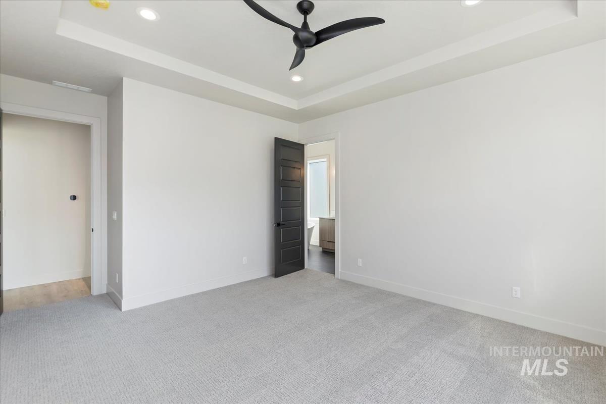 7689 W Lookout View St, Meridian, Idaho 83646, 3 Bedrooms, 2.5 Bathrooms, Residential For Sale, Price $949,900,MLS 98960015