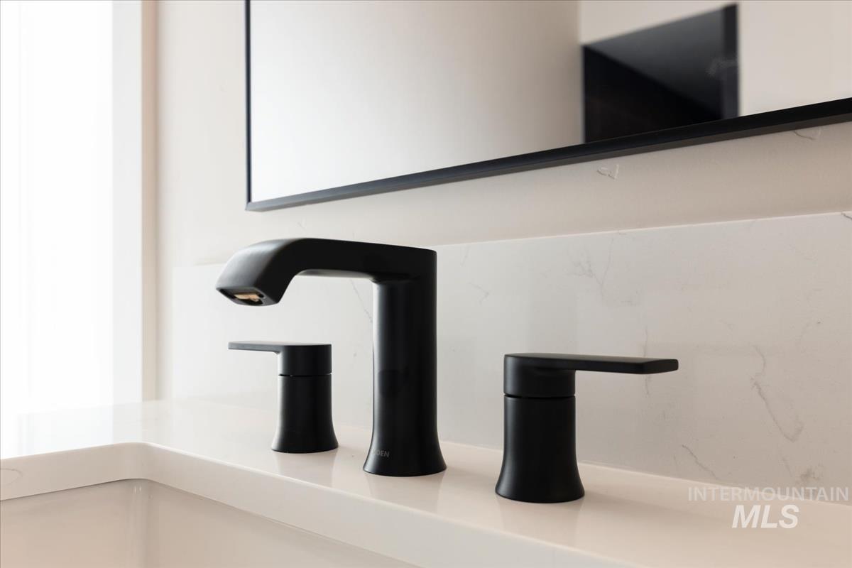 7689 W Lookout View St, Meridian, Idaho 83646, 3 Bedrooms, 2.5 Bathrooms, Residential For Sale, Price $949,900,MLS 98960015