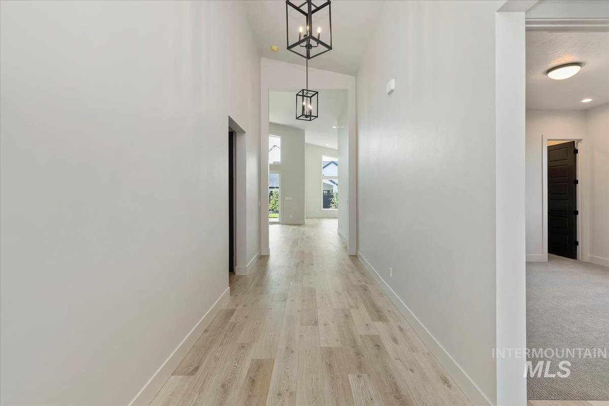 7689 W Lookout View St, Meridian, Idaho 83646, 3 Bedrooms, 2.5 Bathrooms, Residential For Sale, Price $929,900, 98960015