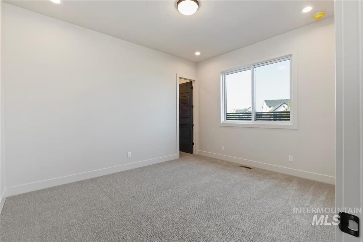 7689 W Lookout View St, Meridian, Idaho 83646, 3 Bedrooms, 2.5 Bathrooms, Residential For Sale, Price $949,900,MLS 98960015