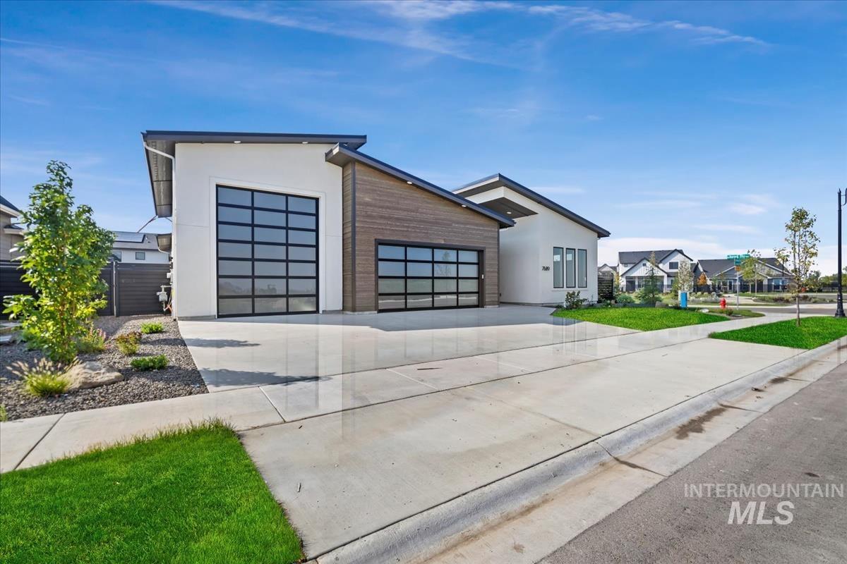 7689 W Lookout View St, Meridian, Idaho 83646, 3 Bedrooms, 2.5 Bathrooms, Residential For Sale, Price $949,900,MLS 98960015