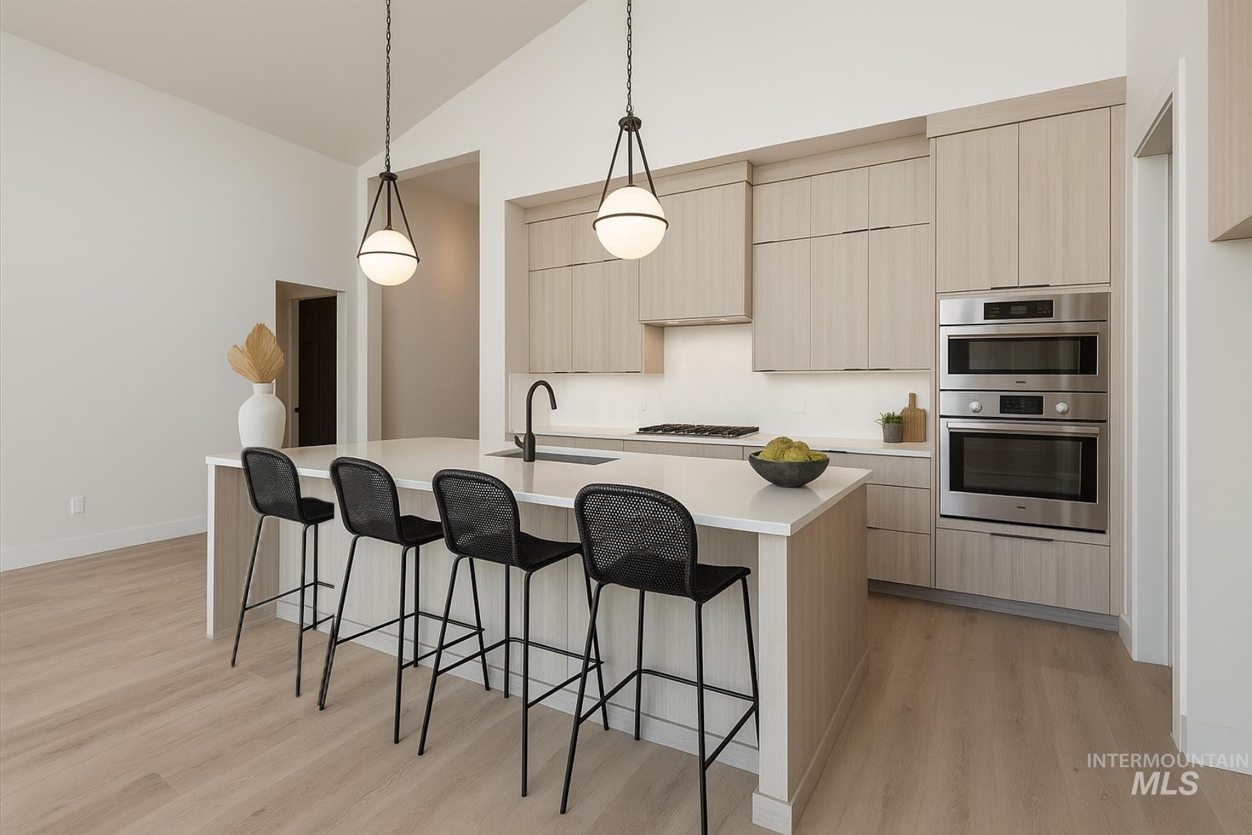 7689 W Lookout View St, Meridian, Idaho 83646, 3 Bedrooms, 2.5 Bathrooms, Residential For Sale, Price $949,900,MLS 98960015