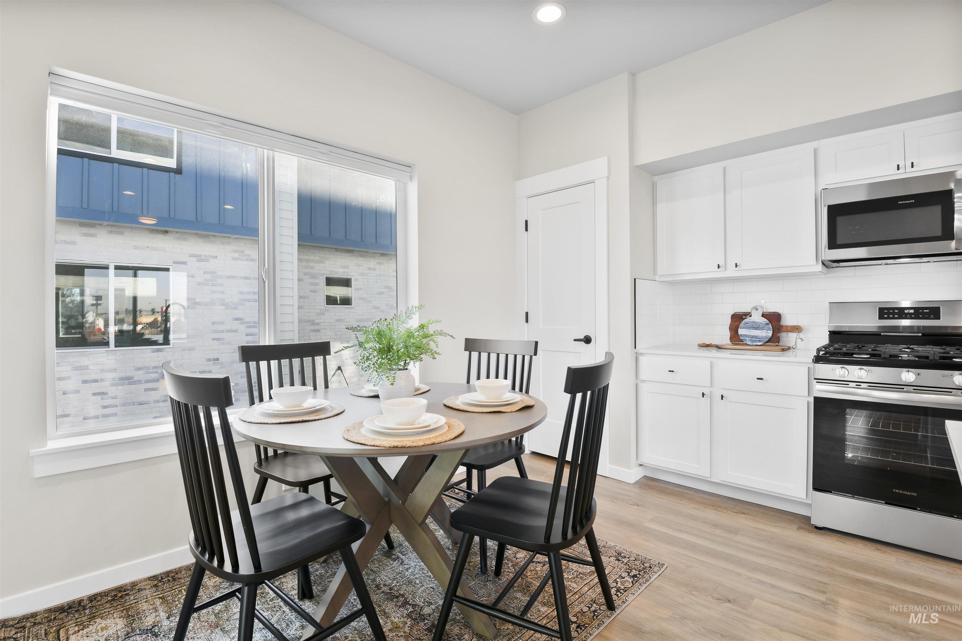 518 N Lucy Lane, Nampa, Idaho 83687, 3 Bedrooms, 2.5 Bathrooms, Residential For Sale, Price $320,000,MLS 98960017