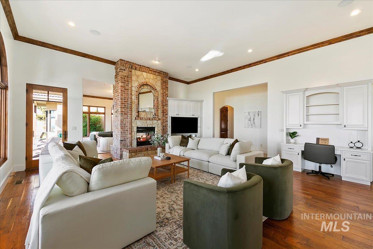 4800 E Wild Horse Lane, Boise, Idaho 83712, 5 Bedrooms, 3.5 Bathrooms, Residential For Sale, Price $2,195,000,MLS 98960028