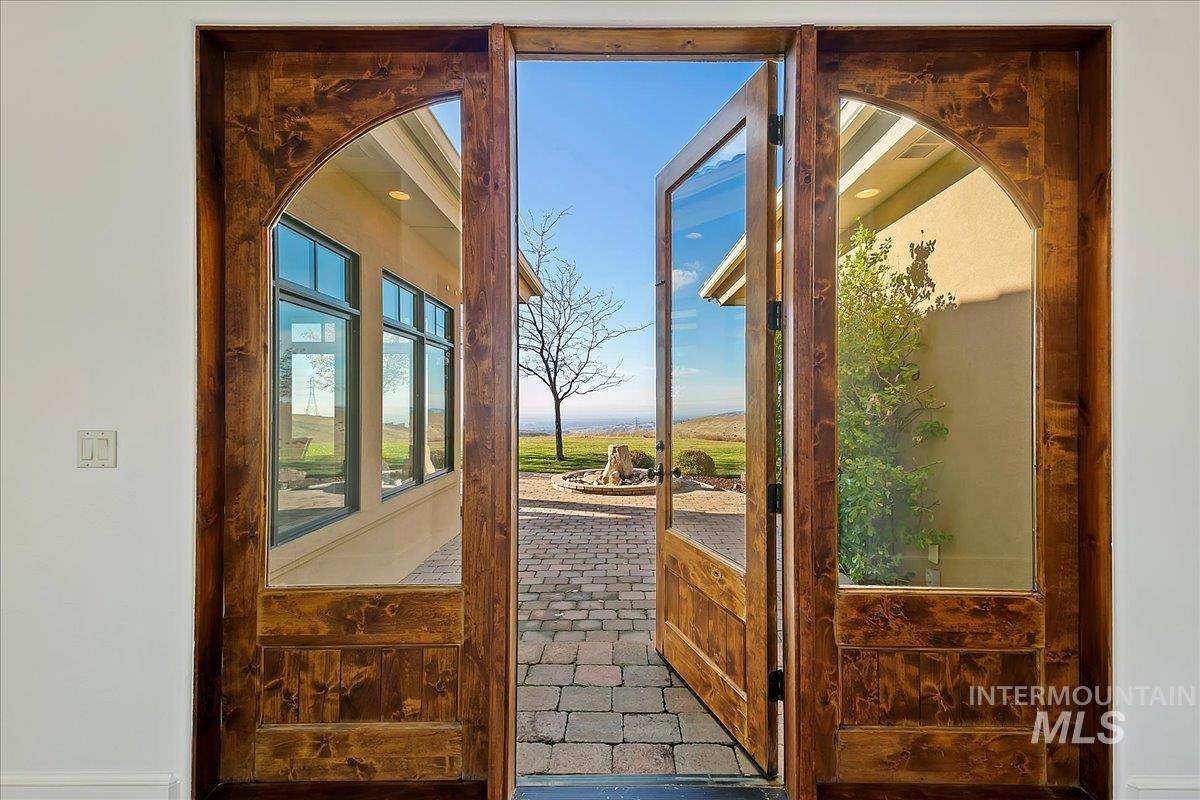 4800 E Wild Horse Lane, Boise, Idaho 83712, 5 Bedrooms, 3.5 Bathrooms, Residential Income For Rent, Price $2,195,000,MLS 98960029