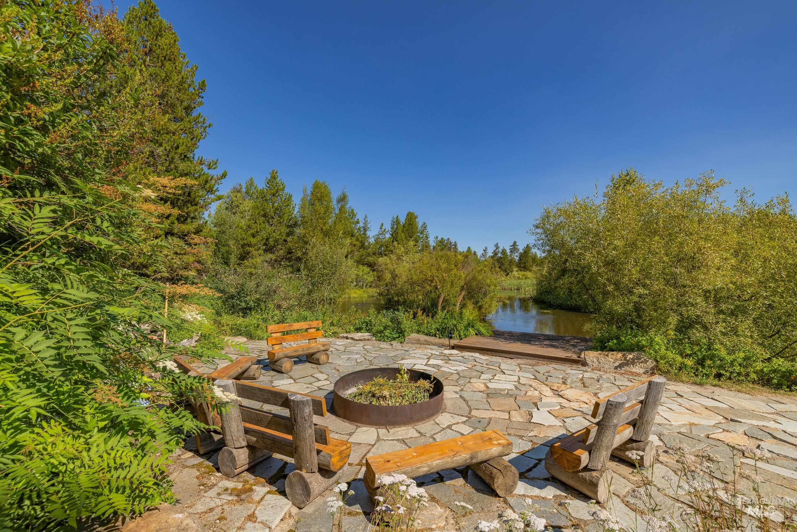 43 Scheline Ct, McCall, Idaho 83638, 4 Bedrooms, 4 Bathrooms, Residential For Sale, Price $2,250,000, 98960061