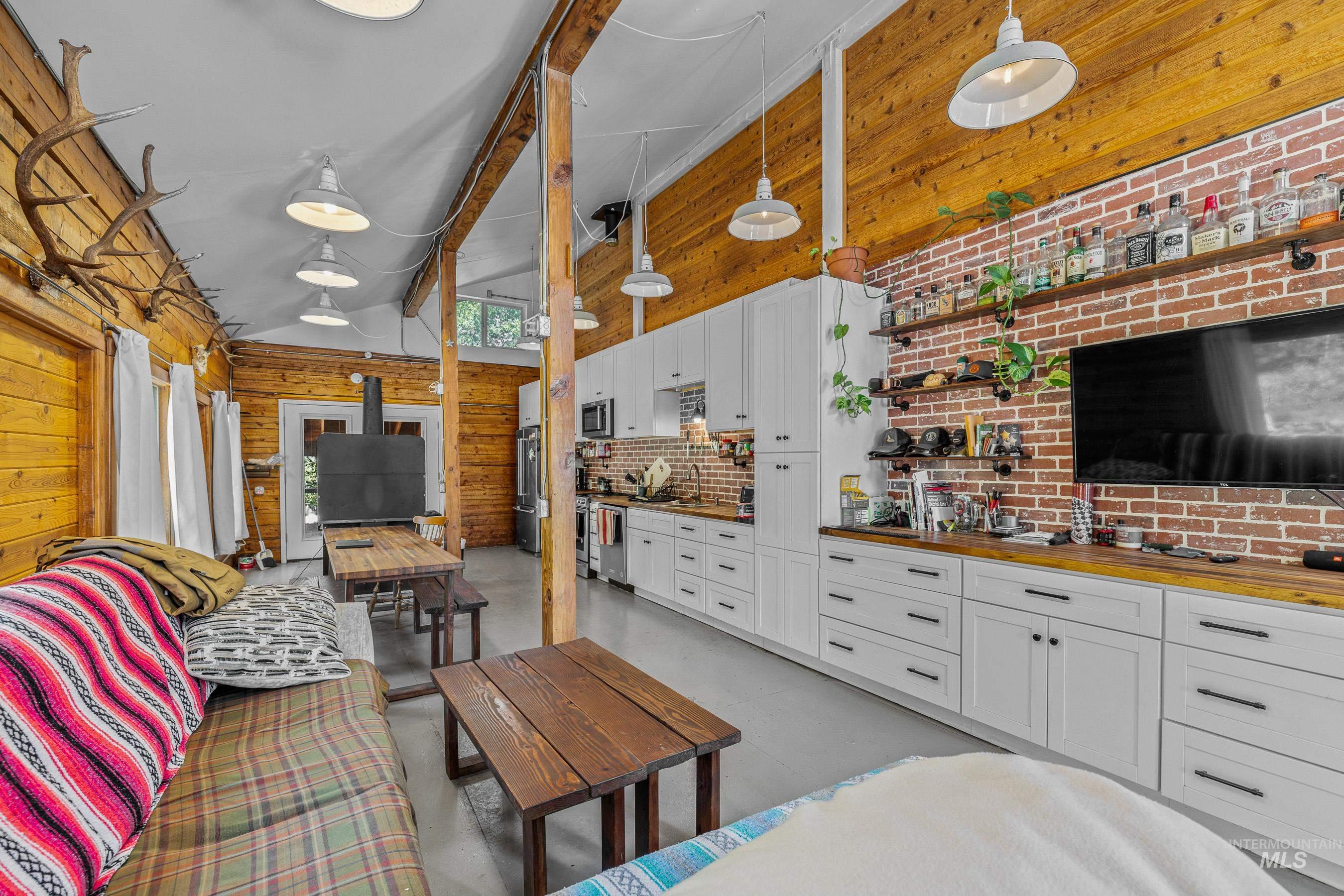 43 Scheline Ct, McCall, Idaho 83638, 4 Bedrooms, 4 Bathrooms, Residential For Sale, Price $2,250,000, 98960061