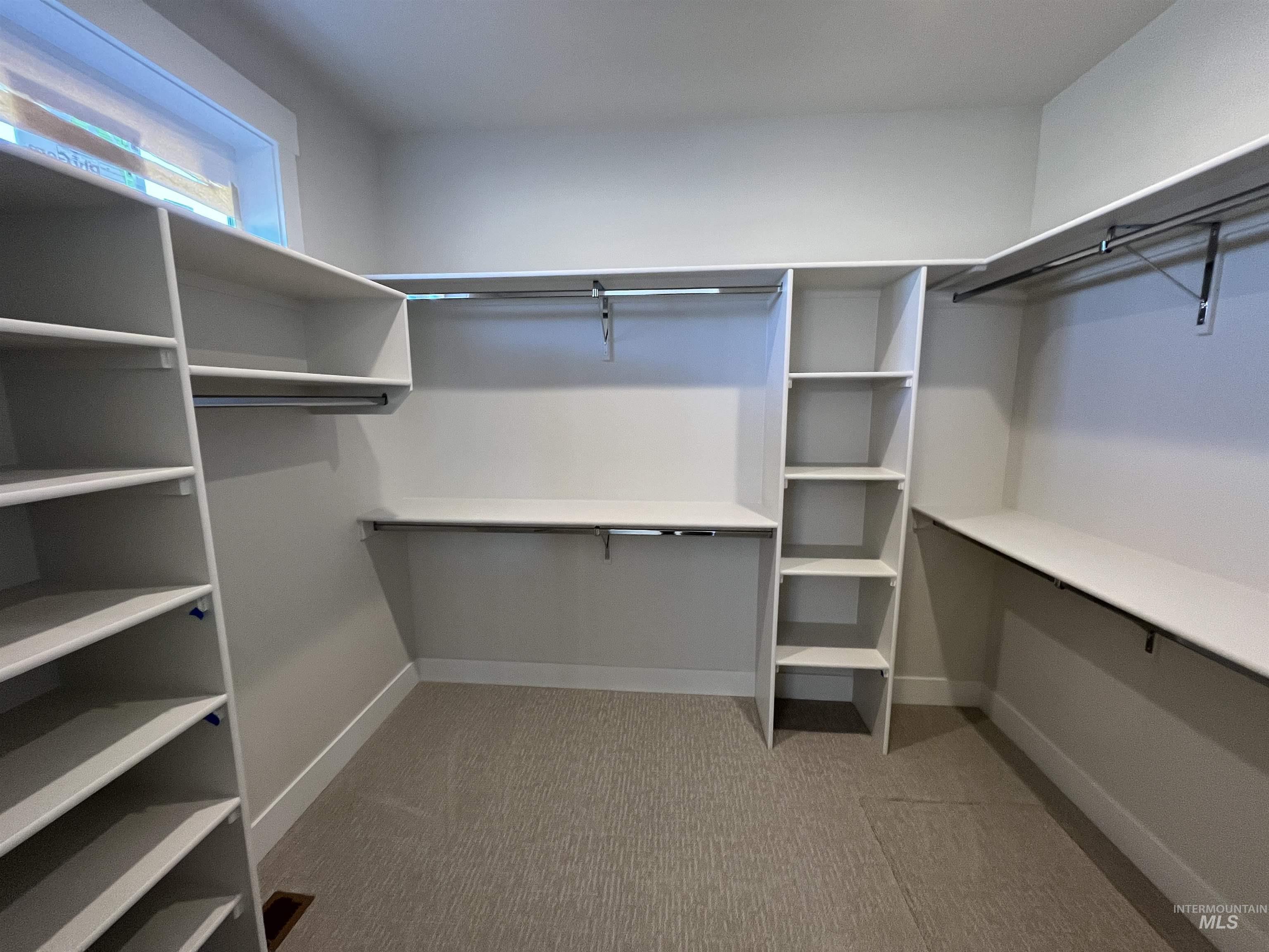 375 S Strut Way, Boise, Idaho 83716, 4 Bedrooms, 2.5 Bathrooms, Residential For Sale, Price $699,900,MLS 98960065