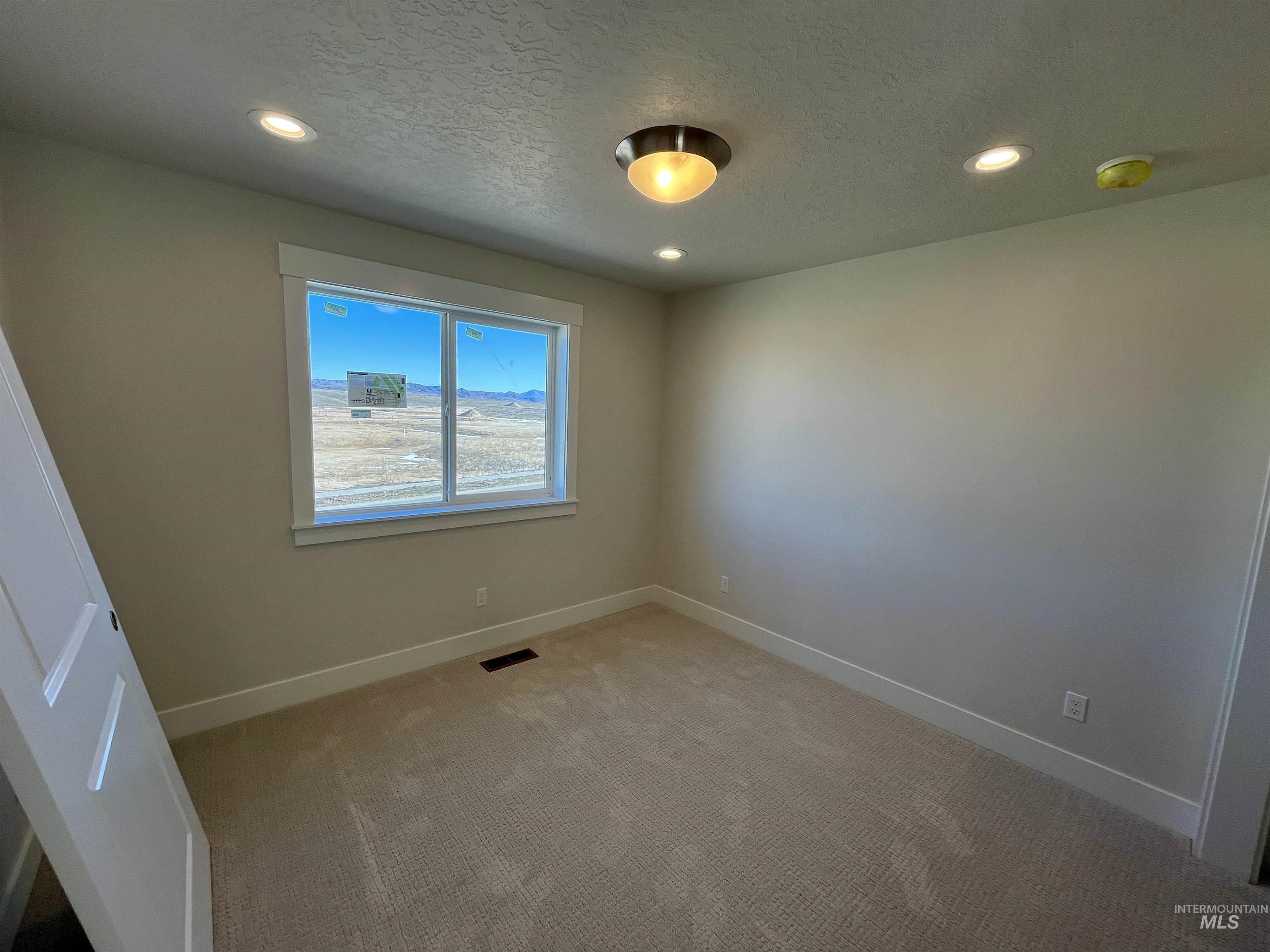 375 S Strut Way, Boise, Idaho 83716, 4 Bedrooms, 2.5 Bathrooms, Residential For Sale, Price $699,900,MLS 98960065