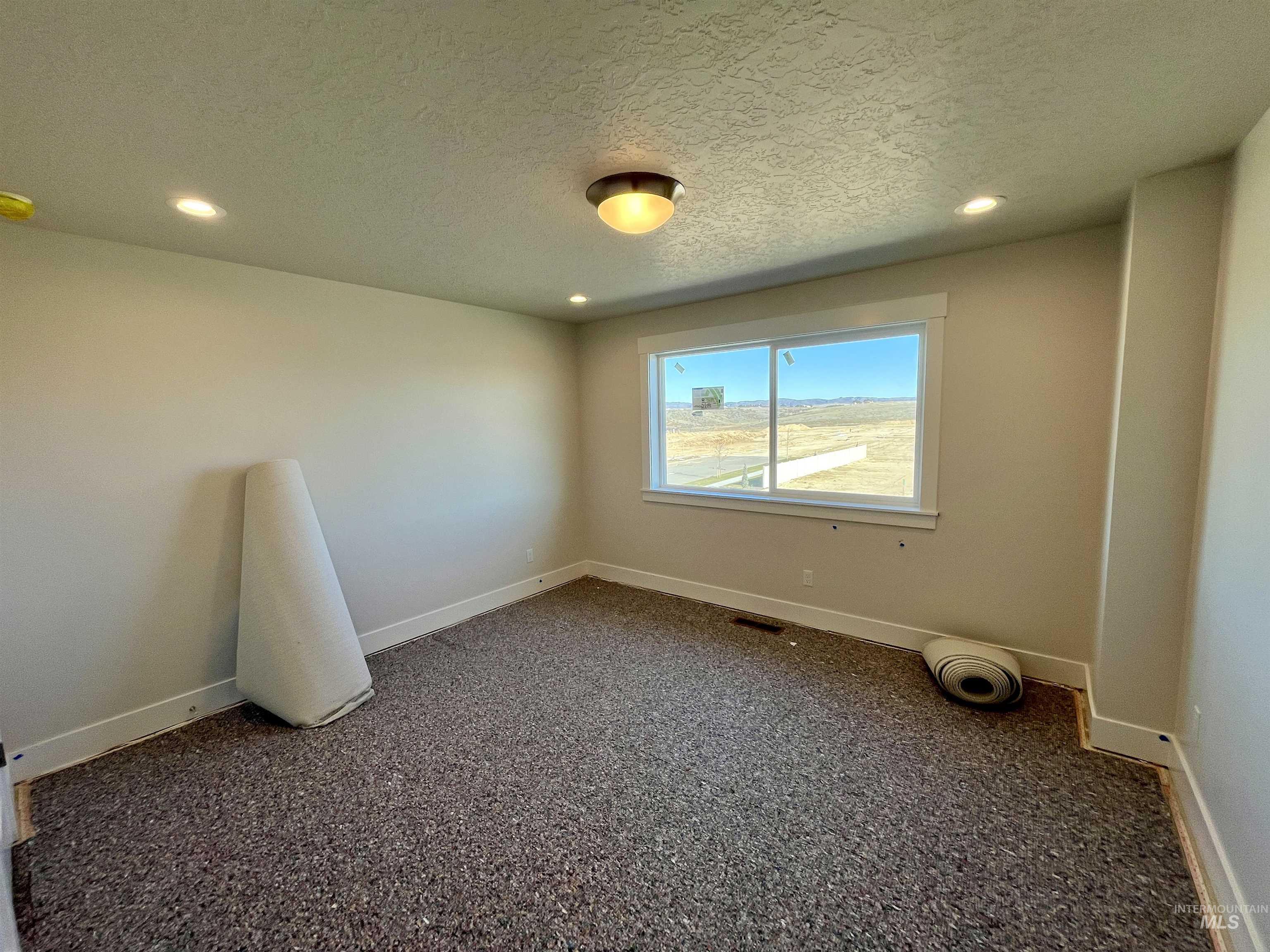 375 S Strut Way, Boise, Idaho 83716, 4 Bedrooms, 2.5 Bathrooms, Residential For Sale, Price $699,900,MLS 98960065