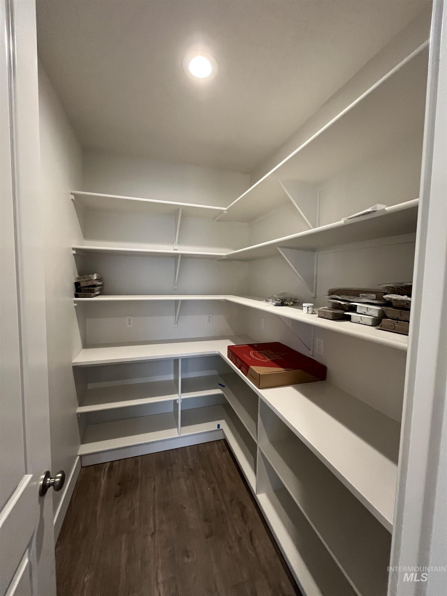 375 S Strut Way, Boise, Idaho 83716, 4 Bedrooms, 2.5 Bathrooms, Residential For Sale, Price $699,900,MLS 98960065