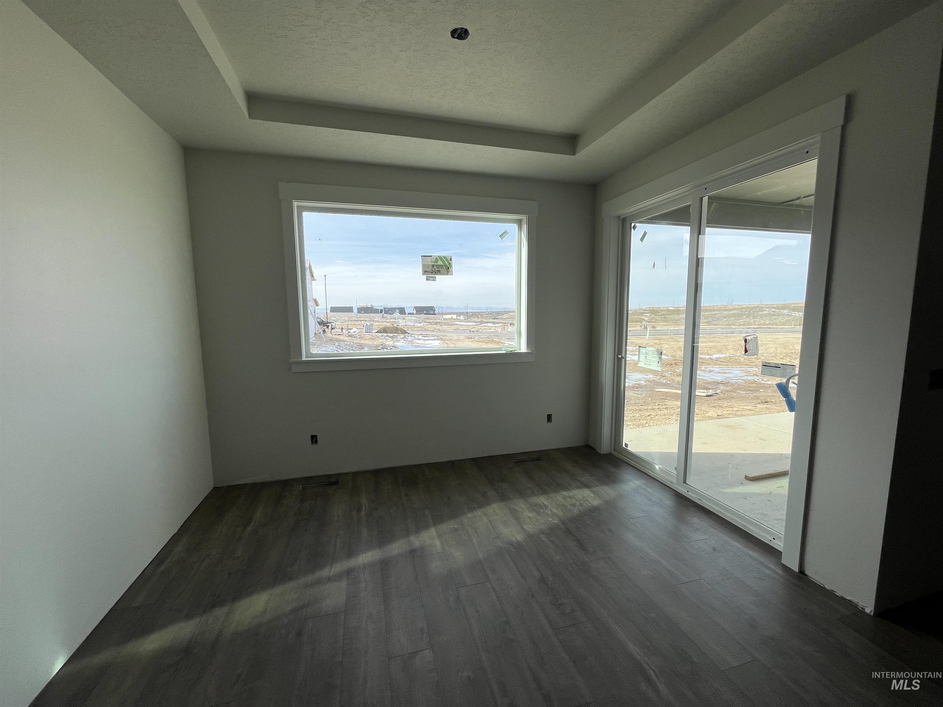 375 S Strut Way, Boise, Idaho 83716, 4 Bedrooms, 2.5 Bathrooms, Residential For Sale, Price $699,900,MLS 98960065