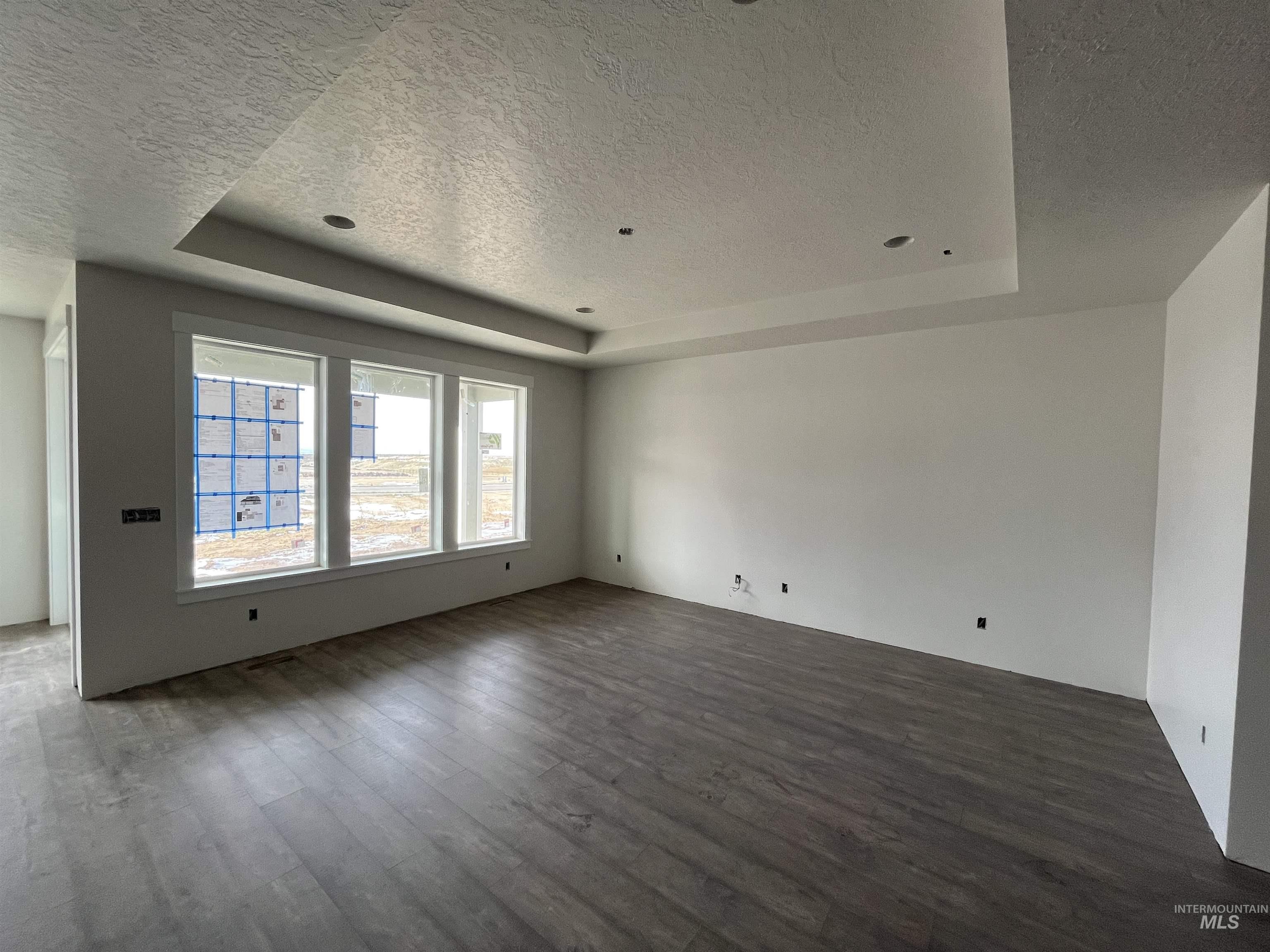 375 S Strut Way, Boise, Idaho 83716, 4 Bedrooms, 2.5 Bathrooms, Residential For Sale, Price $699,900,MLS 98960065