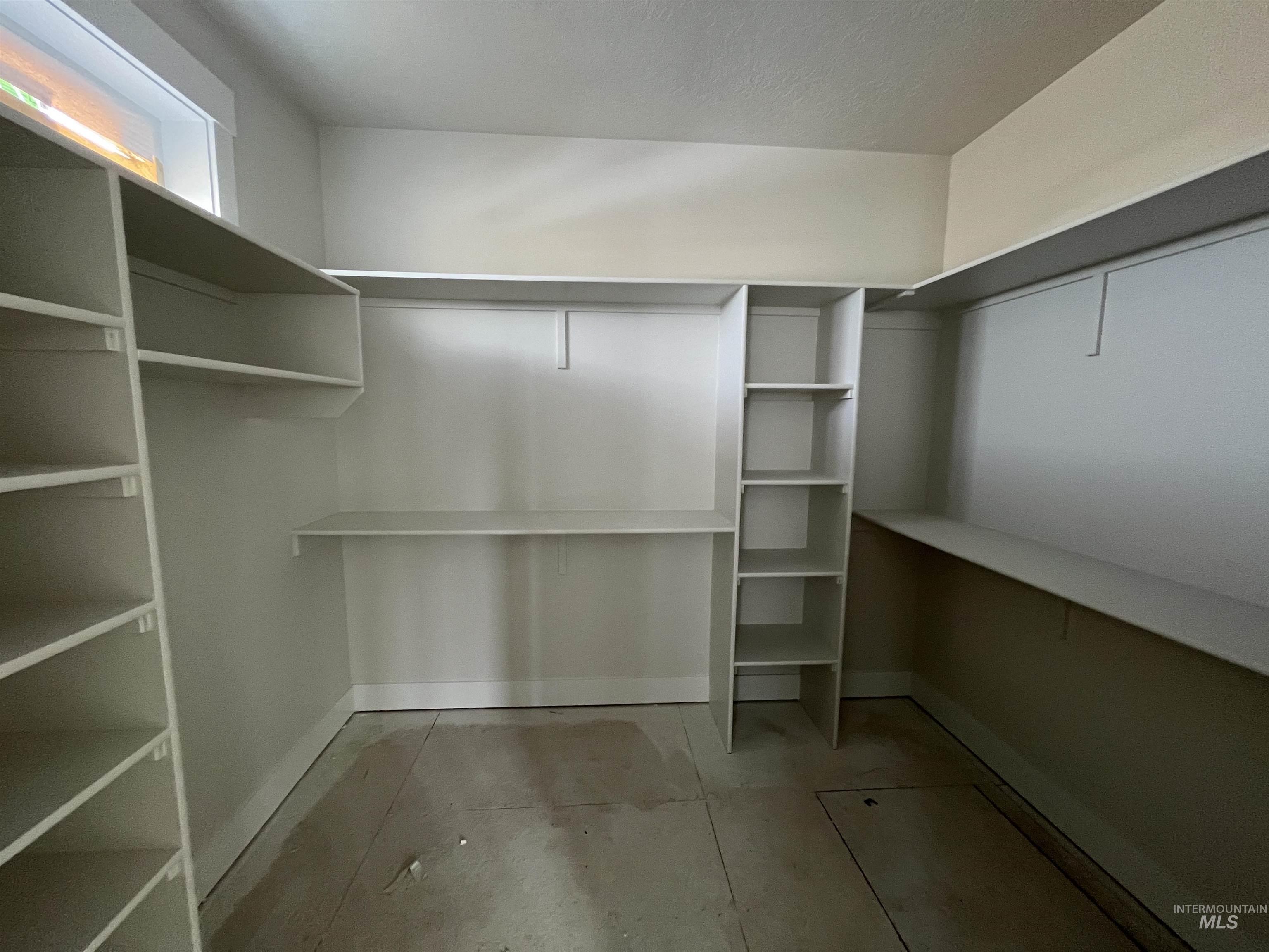 375 S Strut Way, Boise, Idaho 83716, 4 Bedrooms, 2.5 Bathrooms, Residential For Sale, Price $699,900,MLS 98960065