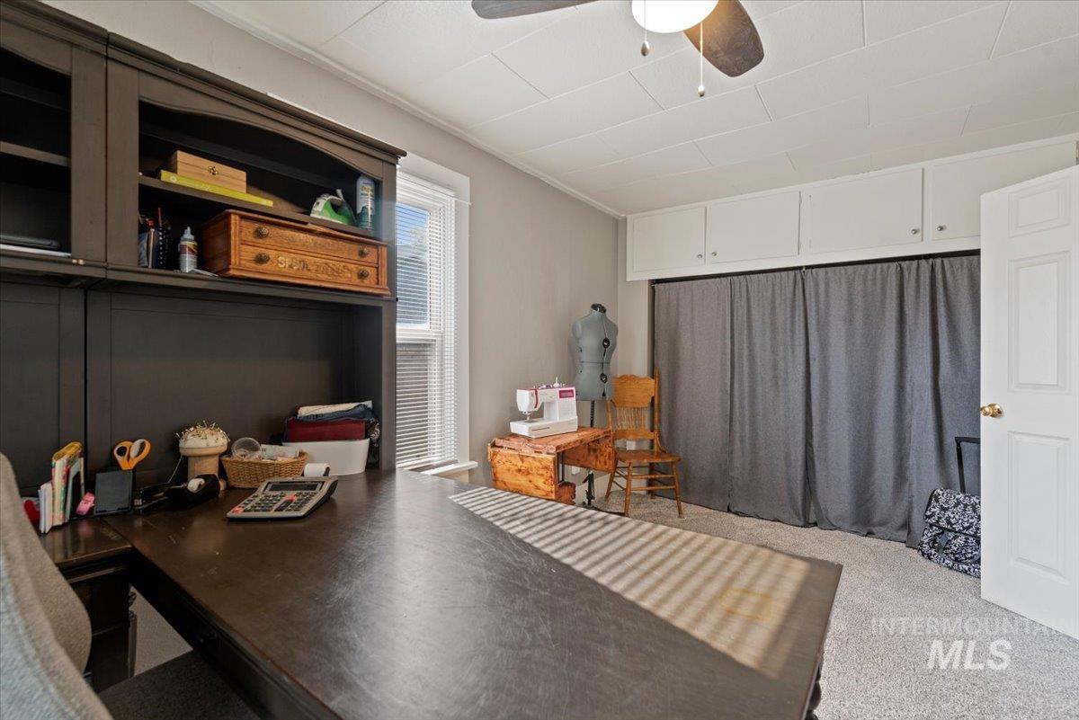 317 C Avenue, Wilder, Idaho 83676, 3 Bedrooms, 1 Bathroom, Residential For Sale, Price $298,900,MLS 98960072